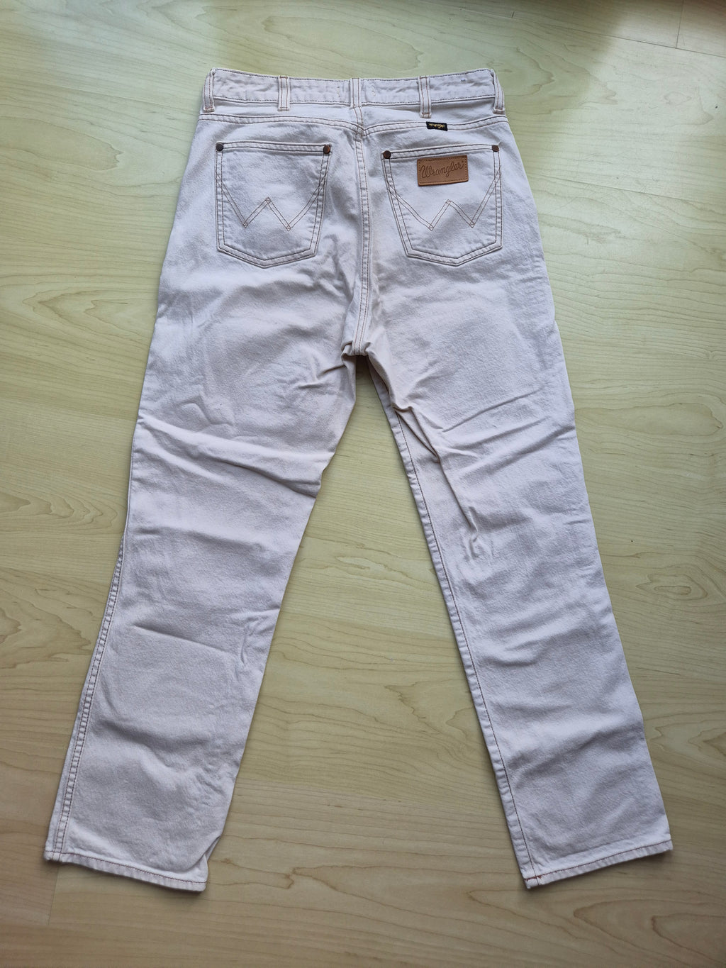 Wrangler Retro High-Rise Straight Jeans W29 L32 – Weiß, guter Zustand