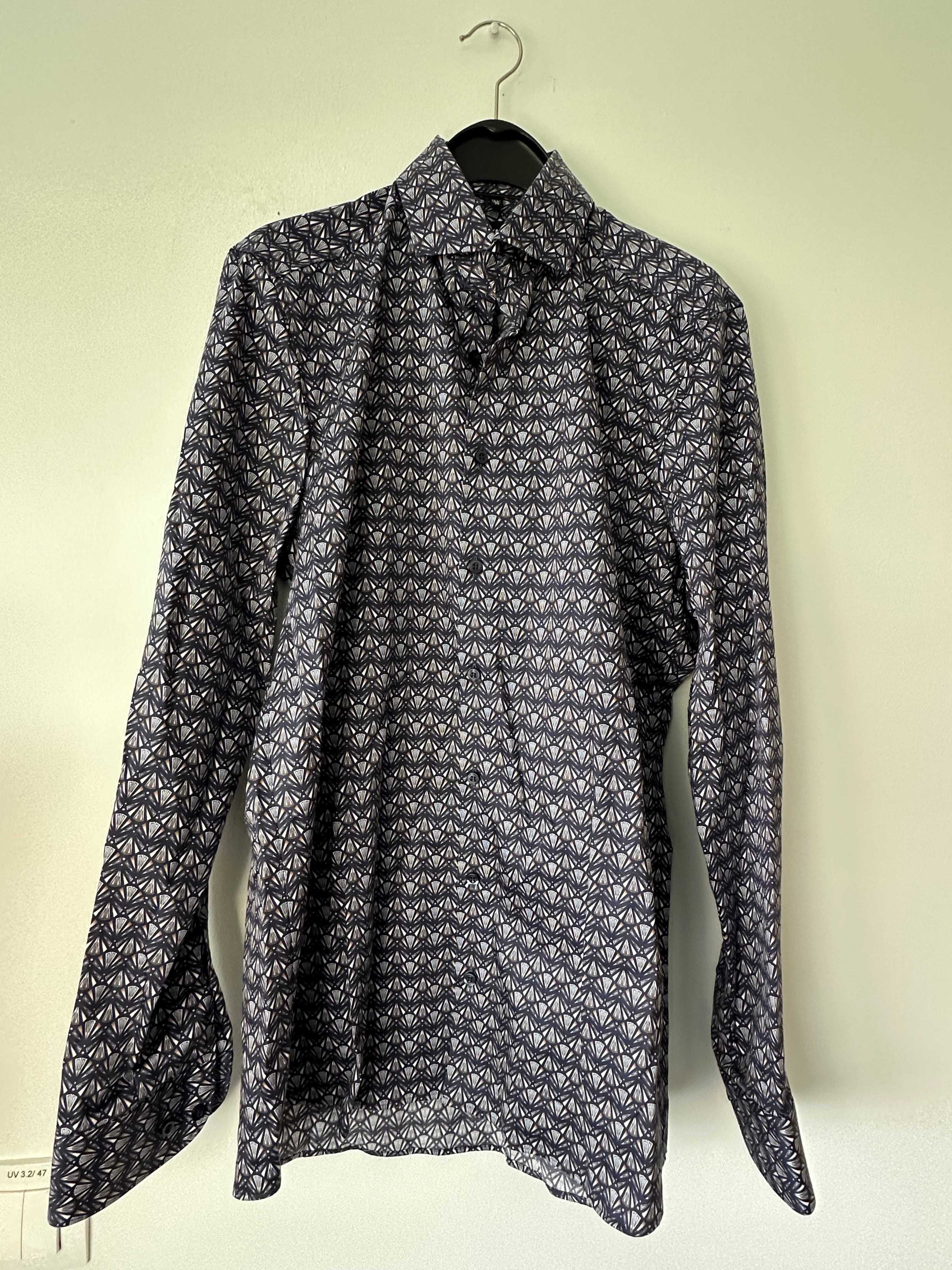 OLYMP Level Five Body Fit Hemd – Gr. 39, Navy/Beige/Weiß, Geometrisches Muster