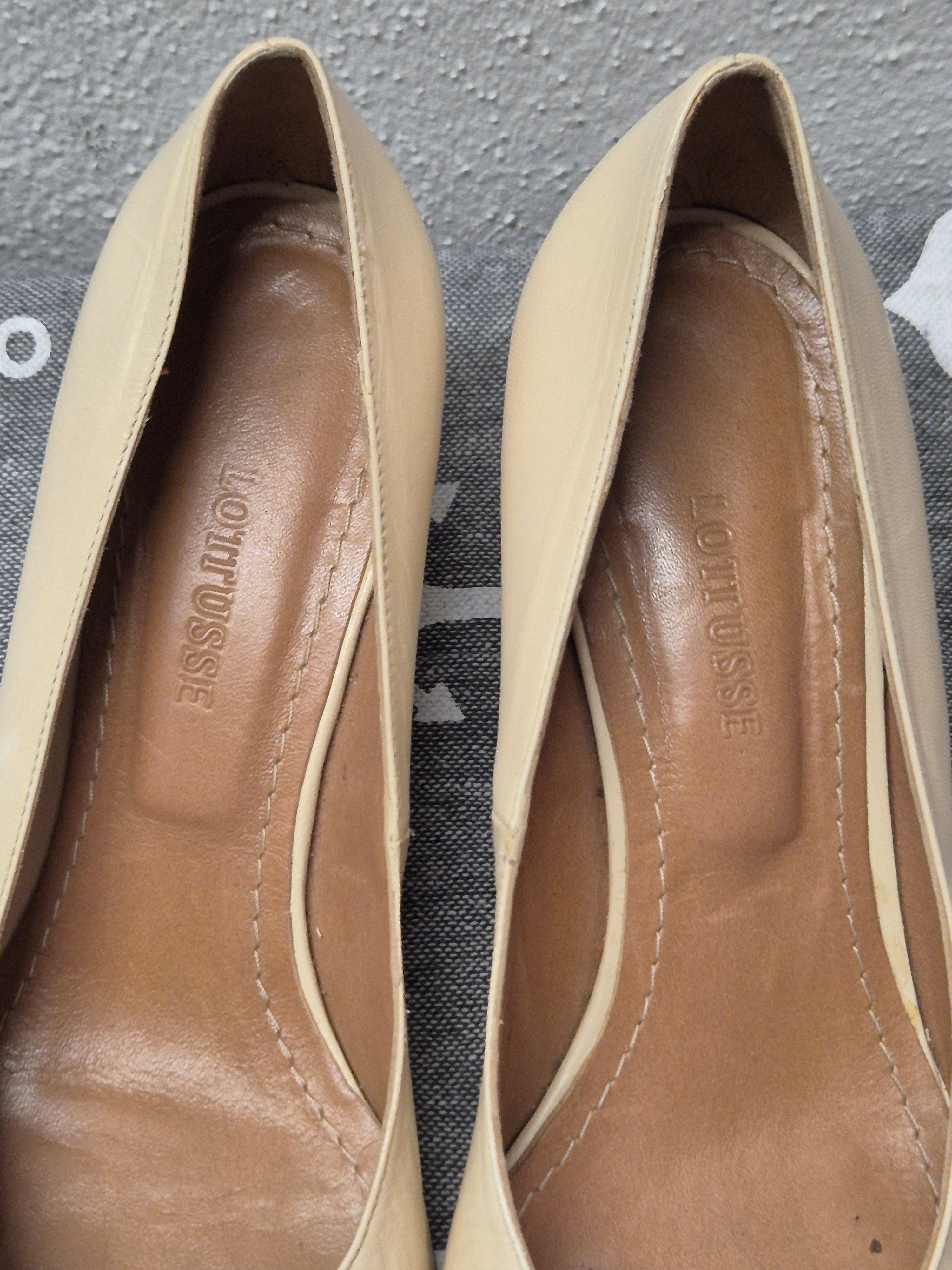 Lottusse Lederpumps, Beige, Gr. 38 – handgefertigt in Spanien, gebraucht