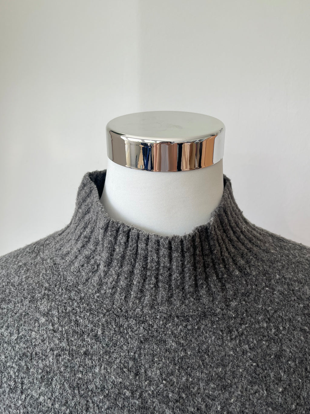 Uniqlo Pullover XS – Anthrazitgrau, Acryl-Wollmix, guter Zustand
