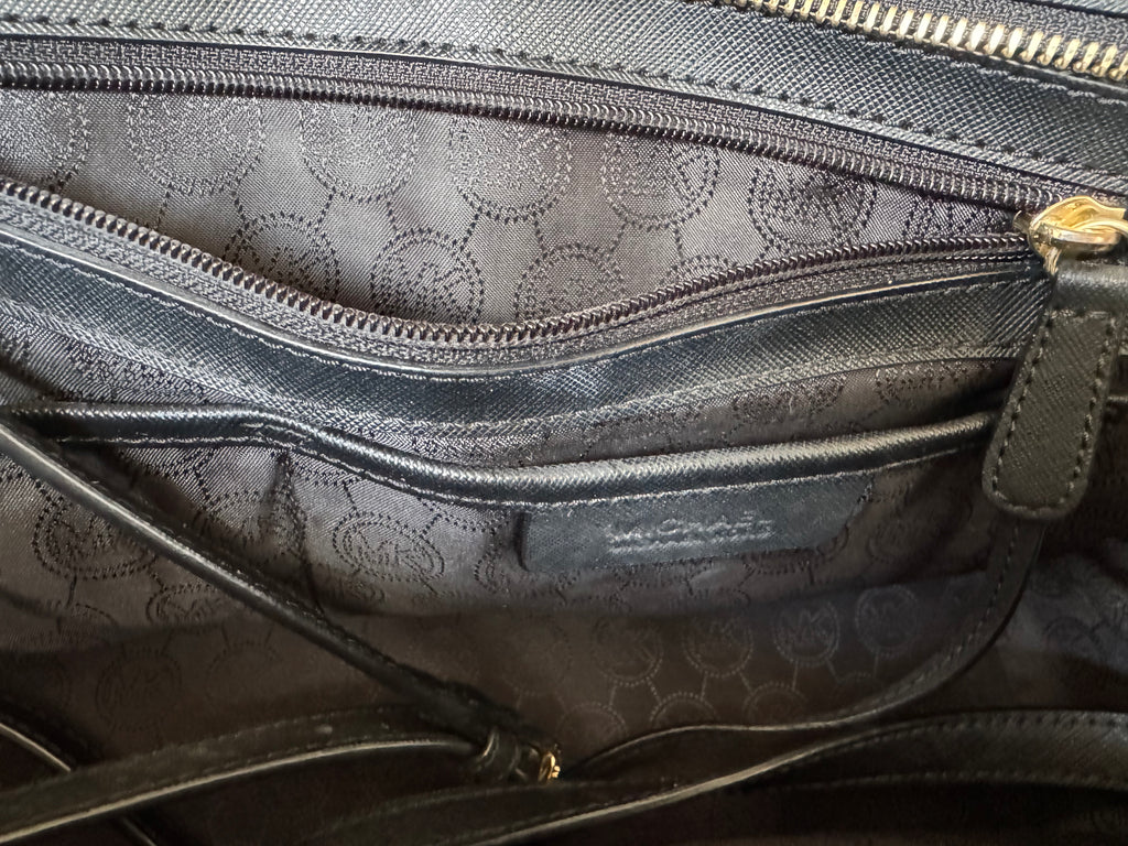 Michael Kors Selma Medium Satchel – Saffiano Leder, Schwarz, Gebraucht