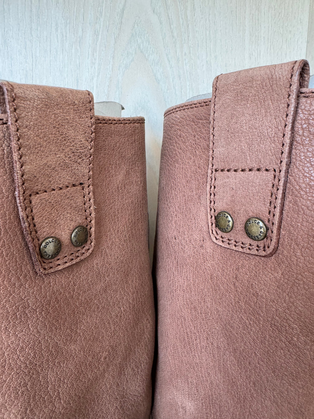 Dolce & Gabbana Knee-High Leather Boots Brown EU 38.5 Good Condition