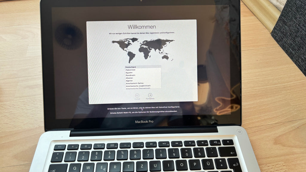 Apple MacBook Pro 13 i5 8GB 256GB SSD Silber – guter Zustand