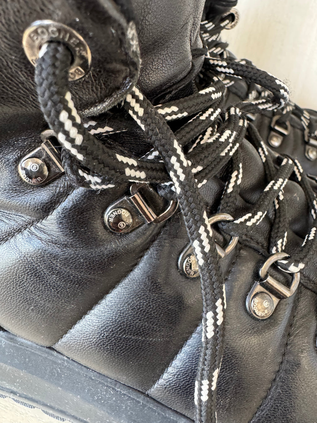 Bogner BANSKO Mid Boots Gr. 42 – Leder & Shearling, Schwarz, gebraucht