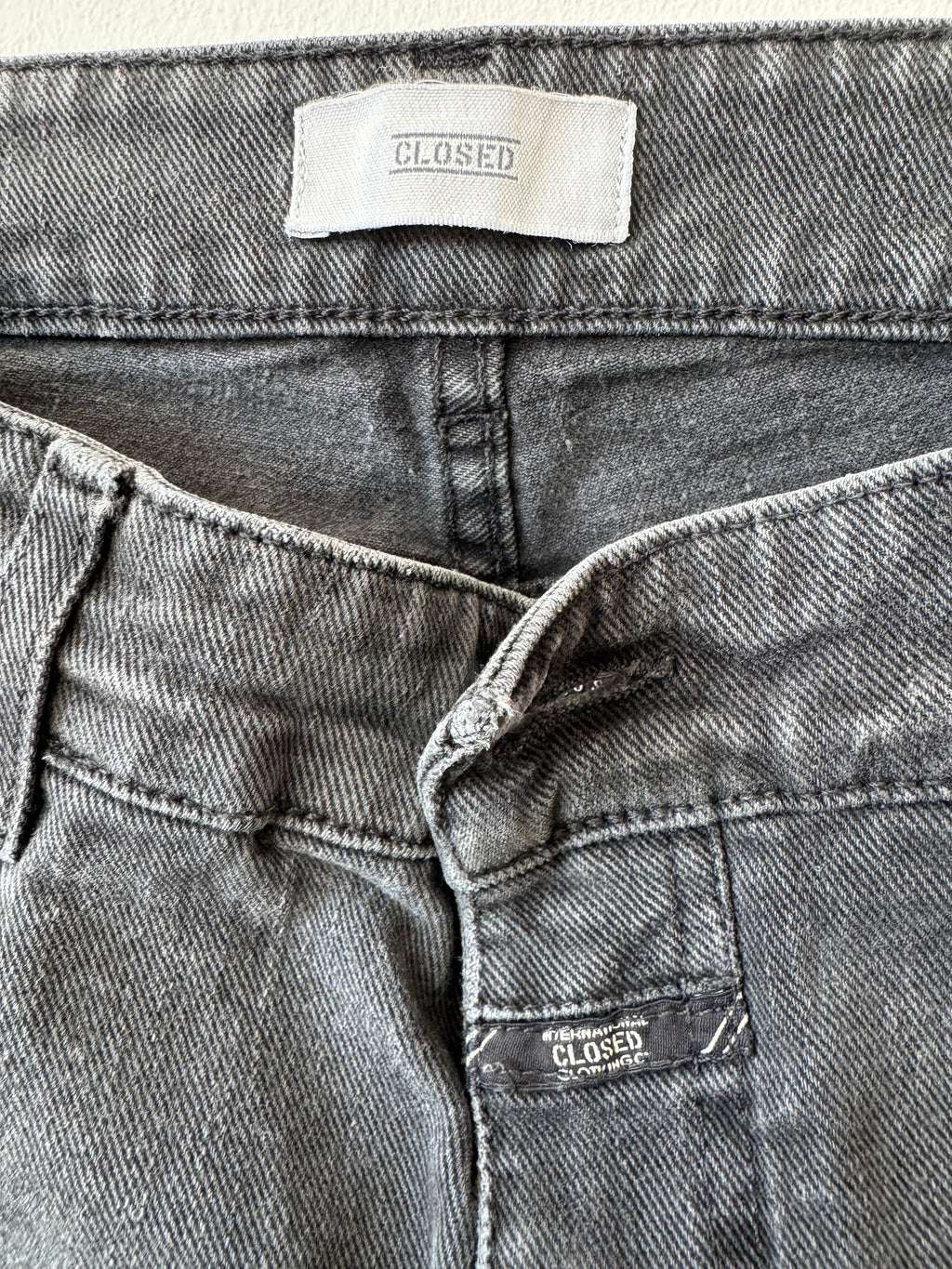 CLOSED Jeans W28 Dunkelgrau – guter Zustand