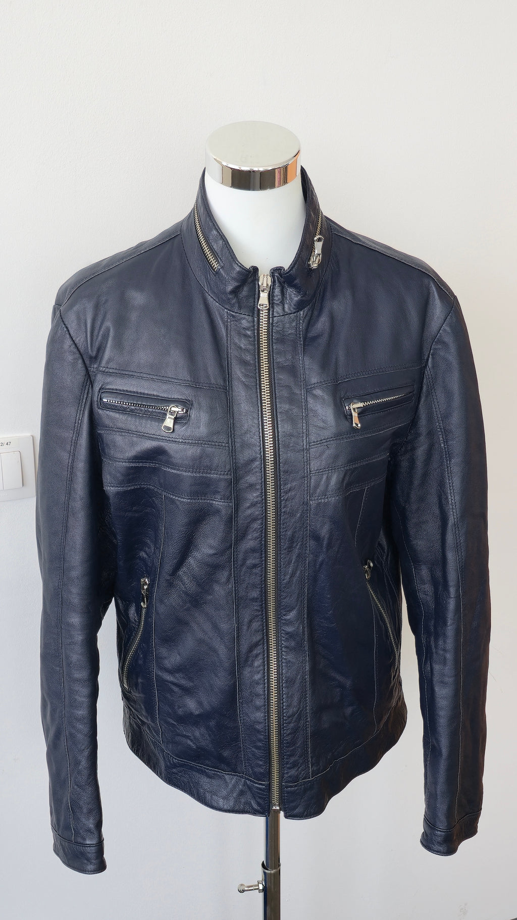 Carla Ferreri Genuine Leather Jacket – Size L – Navy – Very Good Condition
