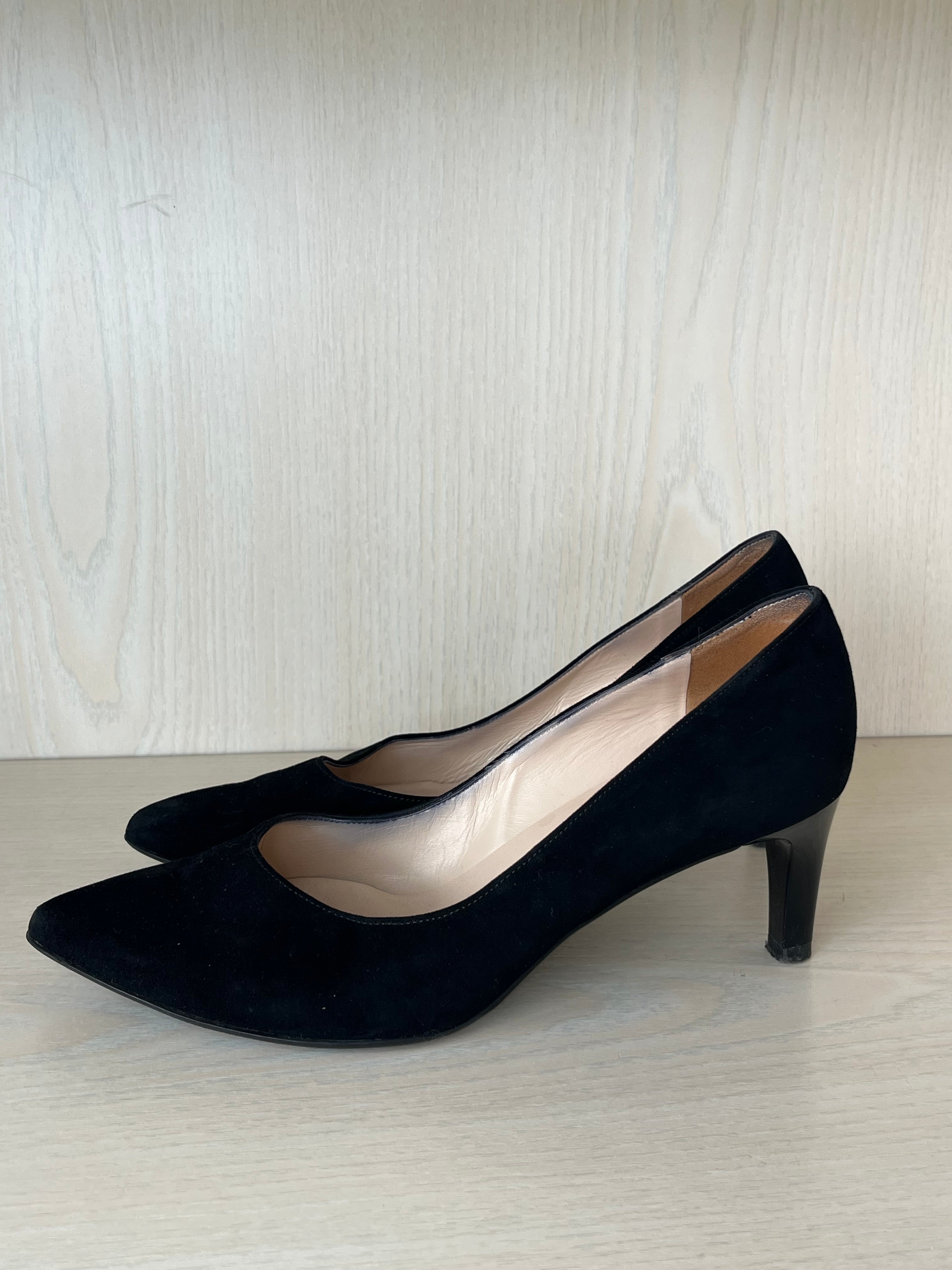 Peter Kaiser Pumps – Schwarz, Wildleder, Gr. 37,5, Guter Zustand