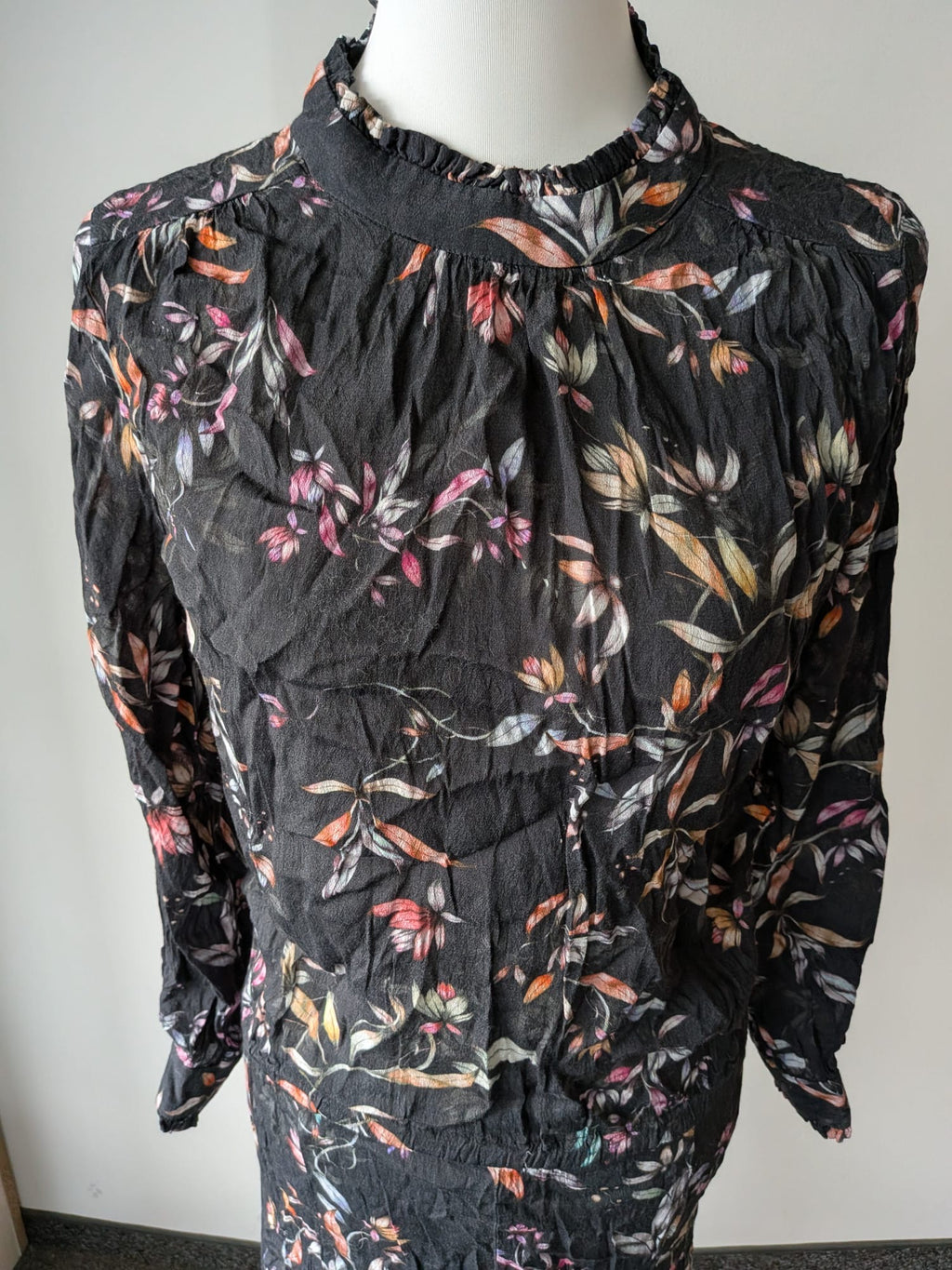 Ravn Copenhagen floral midi dress, size M, black multicolor, good condition