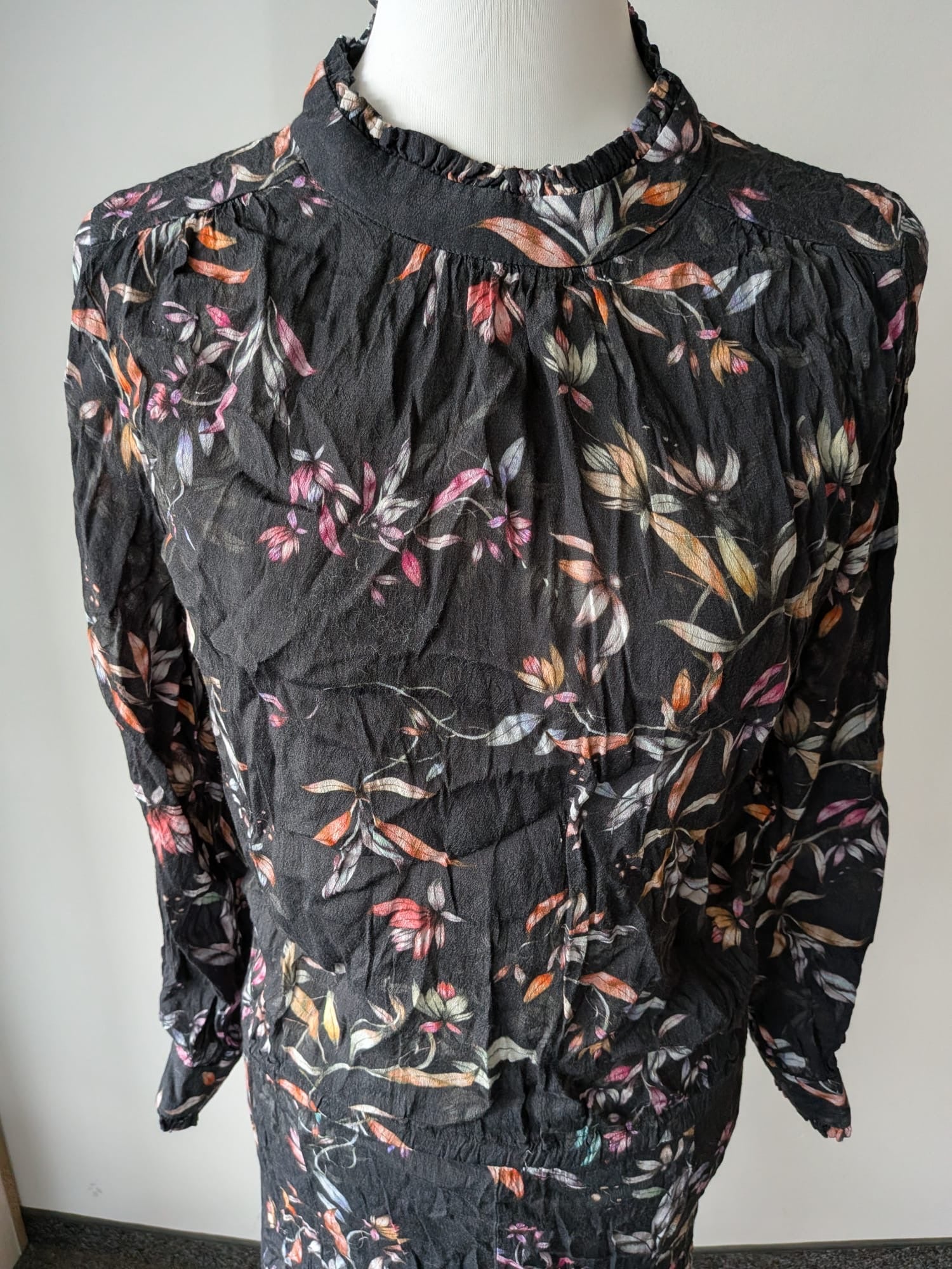 Ravn Copenhagen floral midi dress, size M, black multicolor, good condition