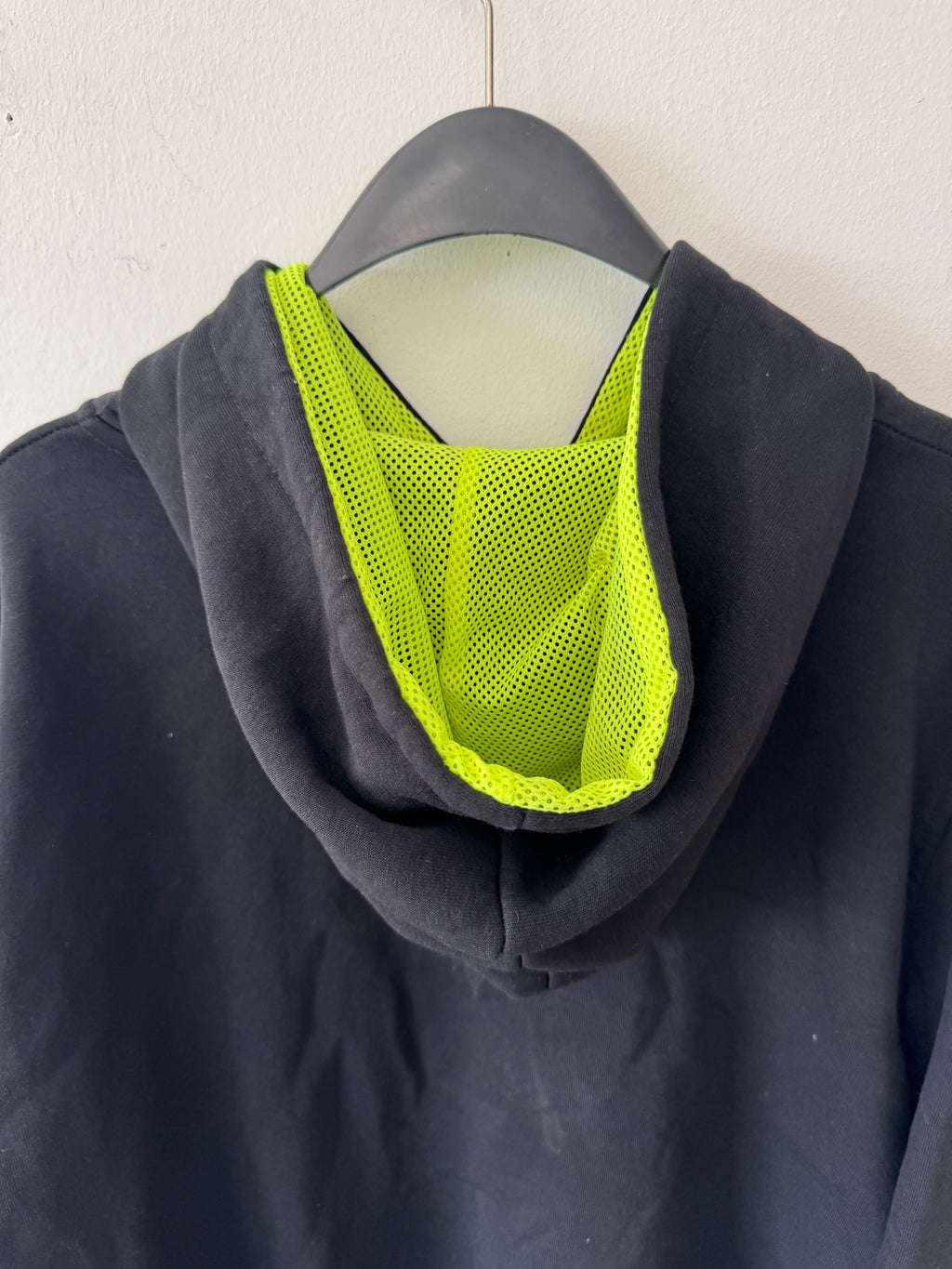 RAFF & TAFF Hoodie – Schwarz mit Neon-Grün, Größe L, Neu