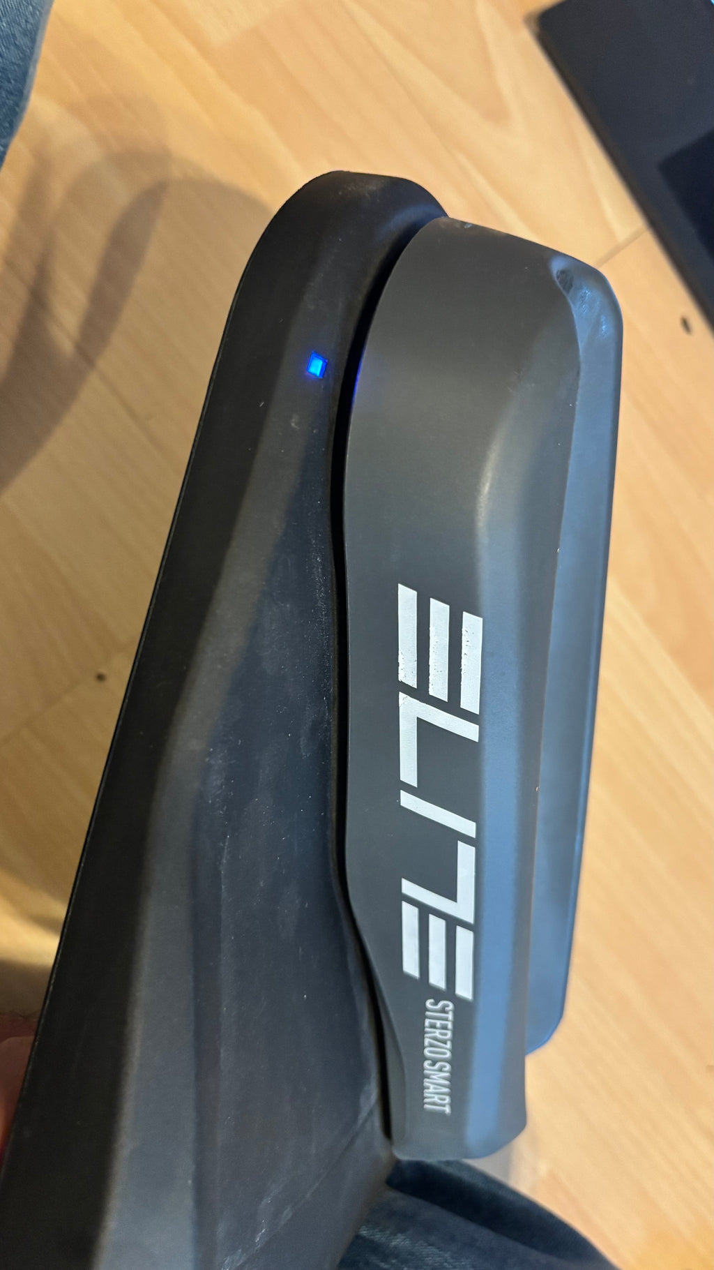 Elite Sterzo Smart Lenkplatte Kompakt Schwarz – ANT+/Bluetooth – Sehr gut
