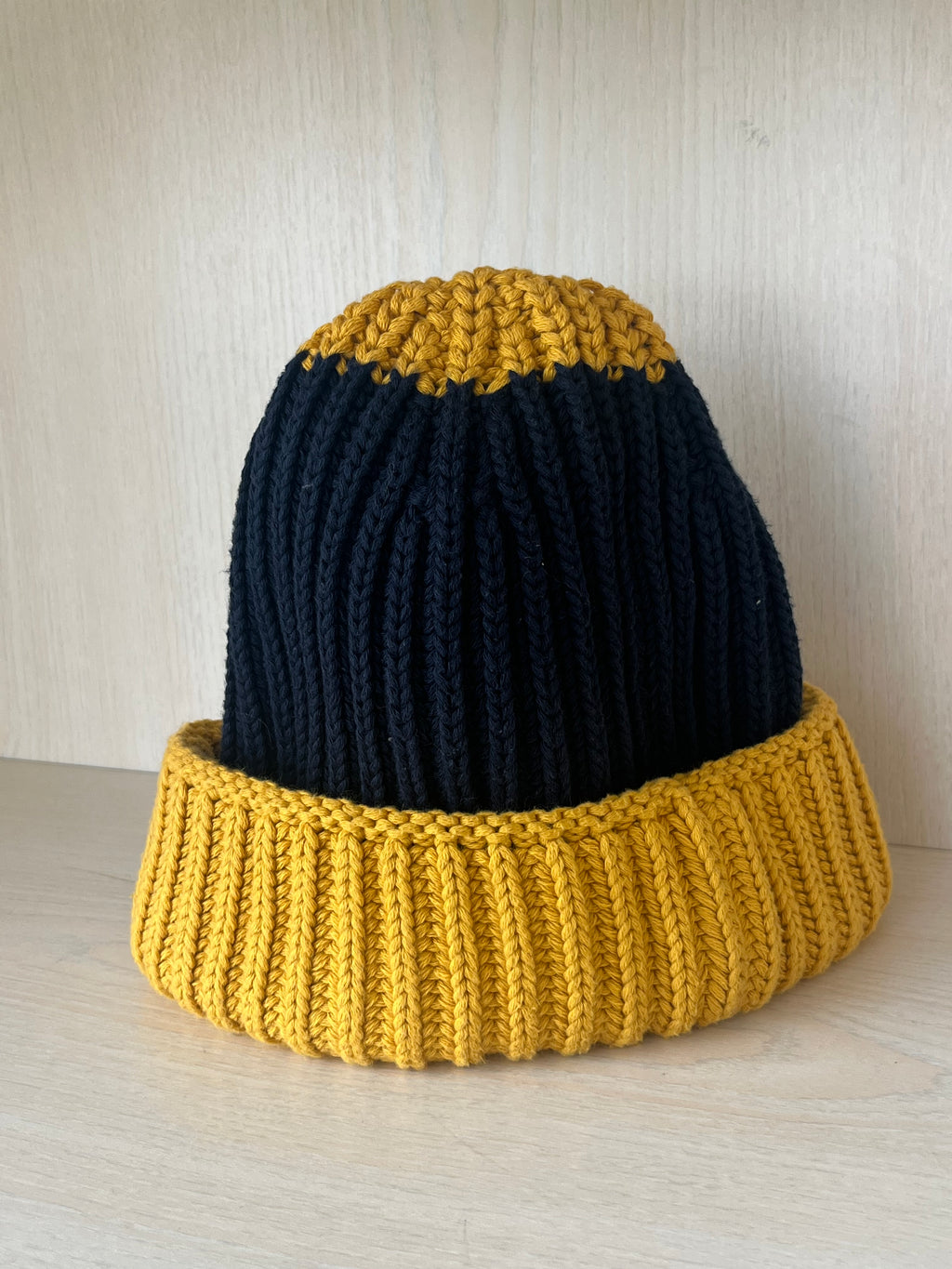 Zara Colour-Block Beanie M Acryl Blau/Gelb Gut