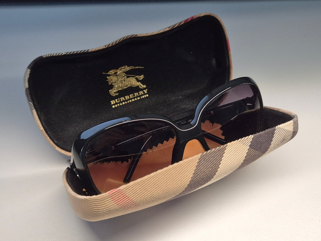 Burberry BE4104 Sunglasses, Black, Gradient Lenses, Acetate, 59-15, Good, Case