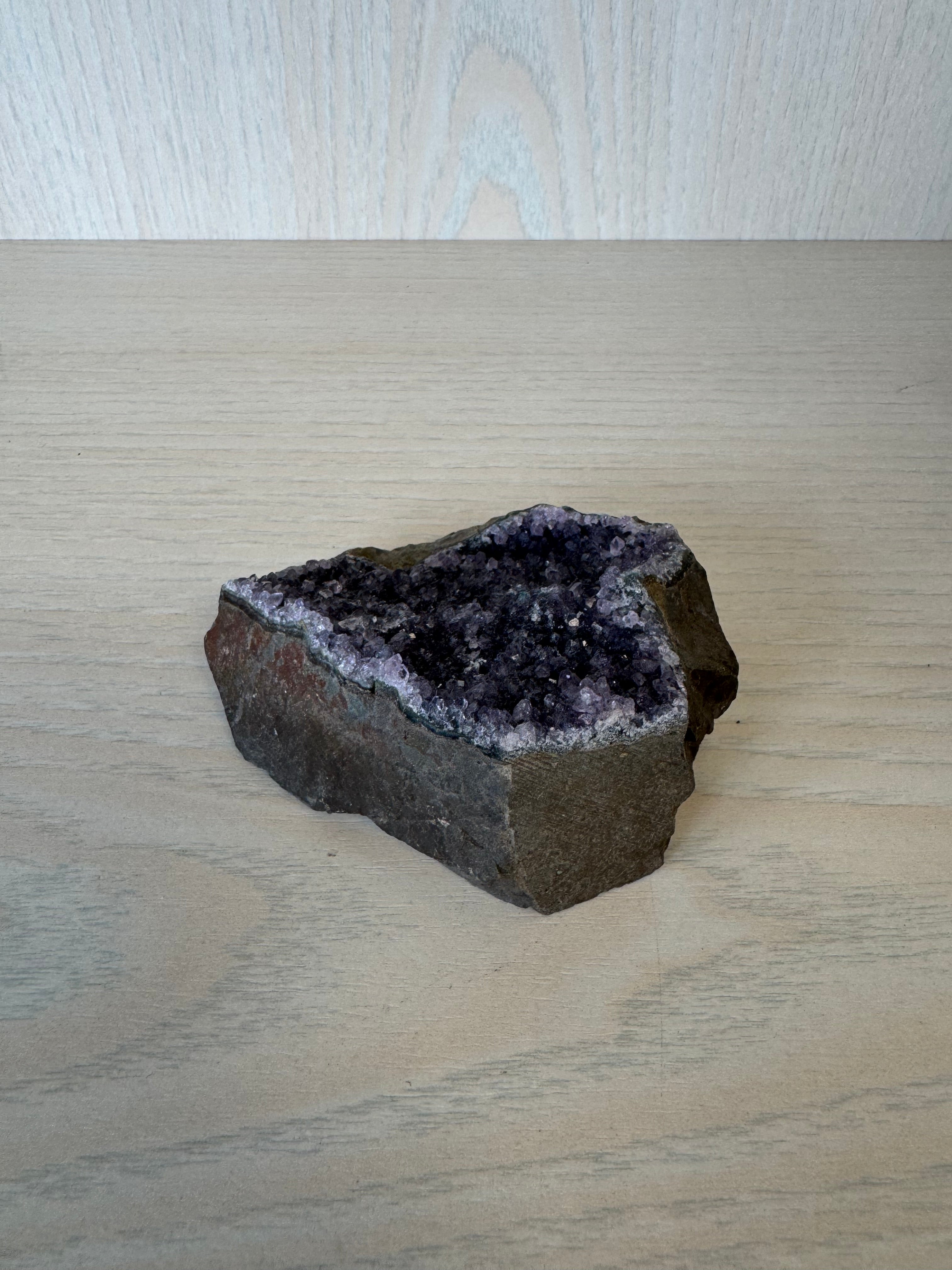 Amethyst Kristall-Cluster 213g – Tiefviolett, Natur, Sehr guter Zustand