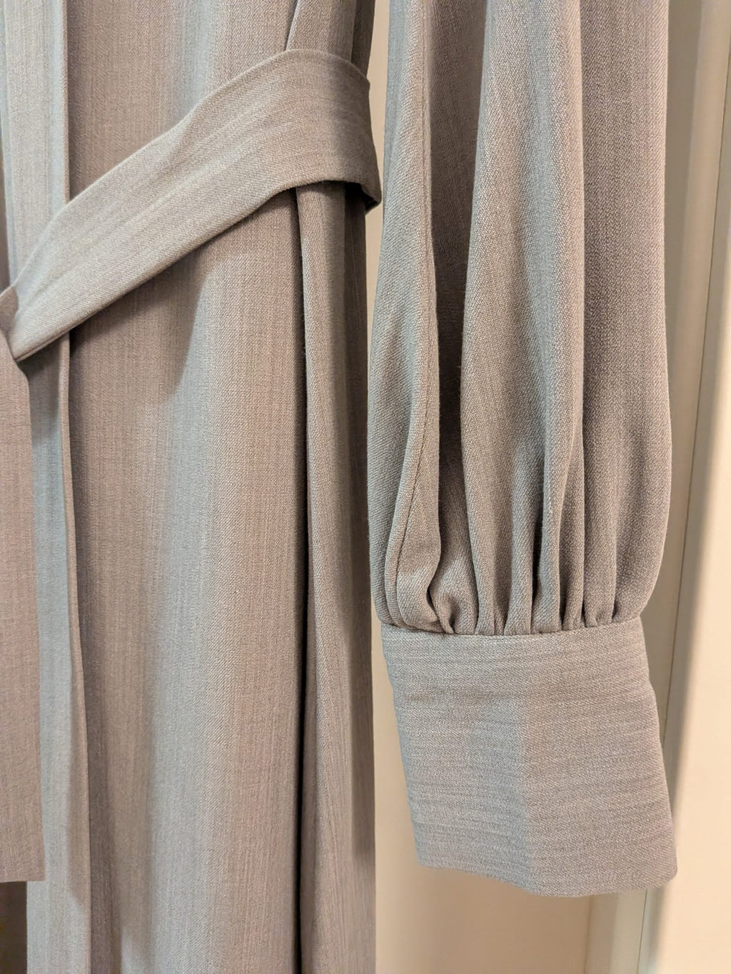 Self Made Belted Midi Dress – Grey, Medium, Crepe de Chine Silk, Very Good