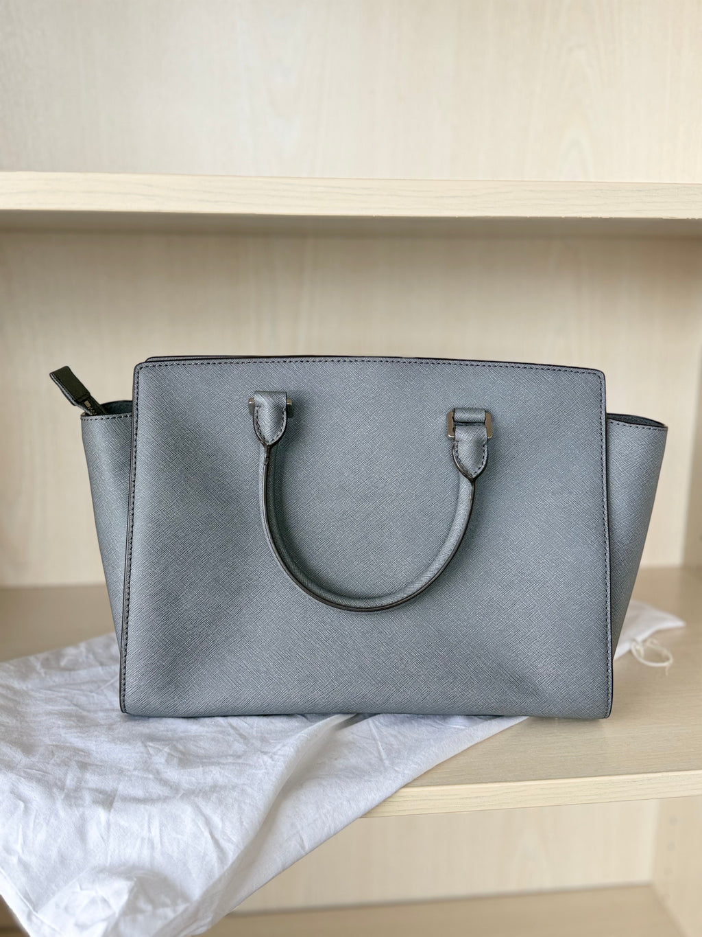Michael Kors Selma Medium Satchel, Graphite Grey, Very Good Condition, 32cm