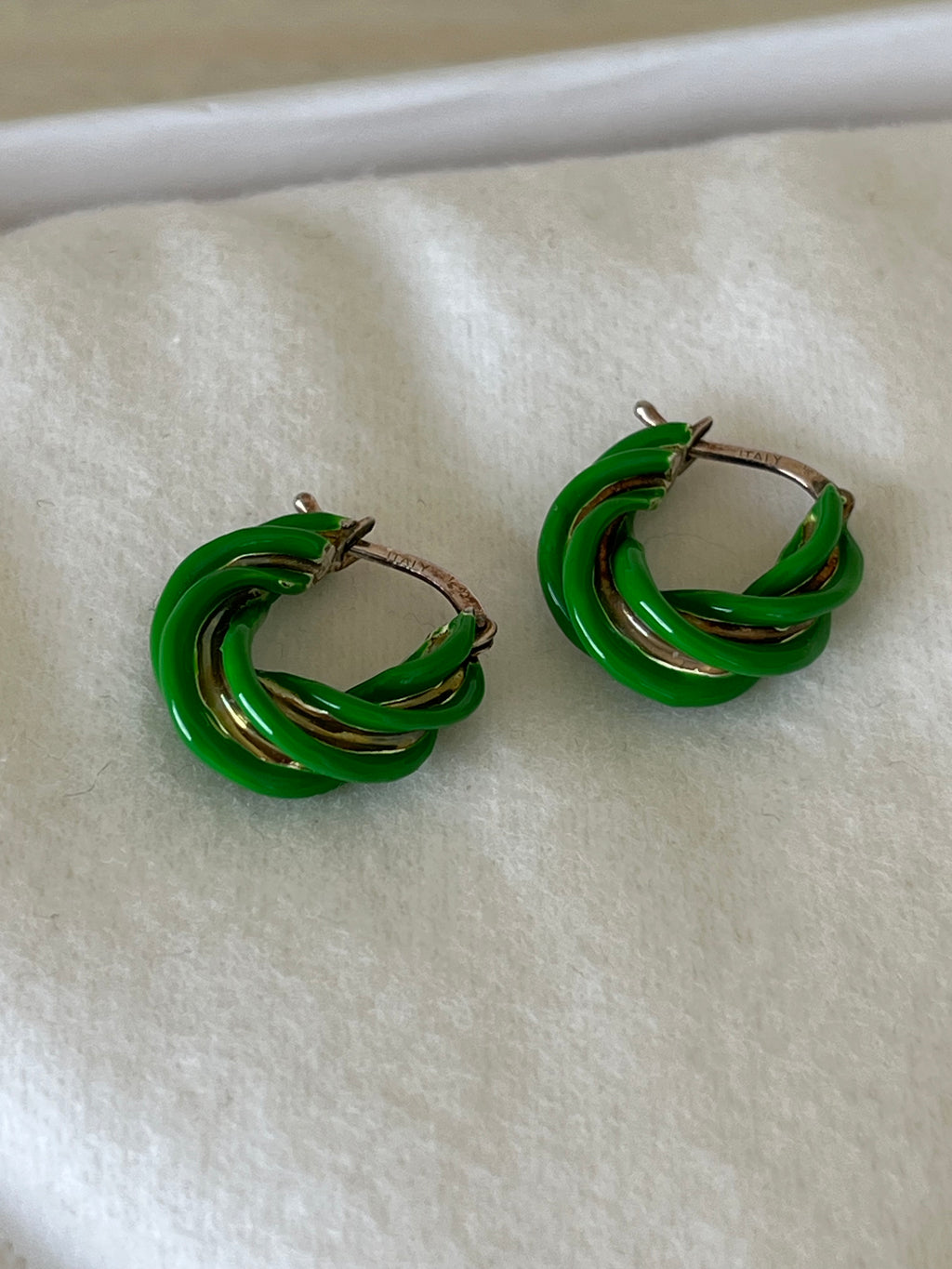 Bottega Veneta Twisted Hoop Ohrringe, Parakeet Grün, 925 Silber, Sehr Gut