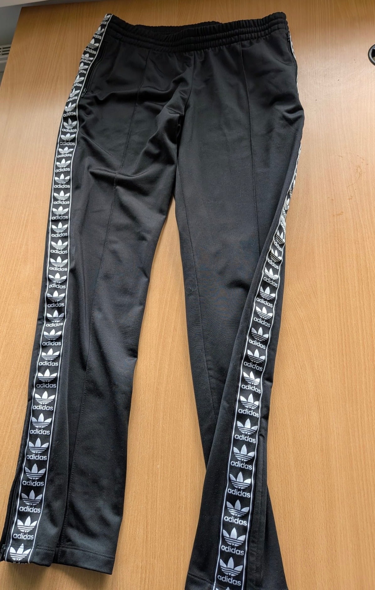 adidas Originals Lock-Up Tape Trainingshose – Schwarz, Größe 38, Guter Zustand