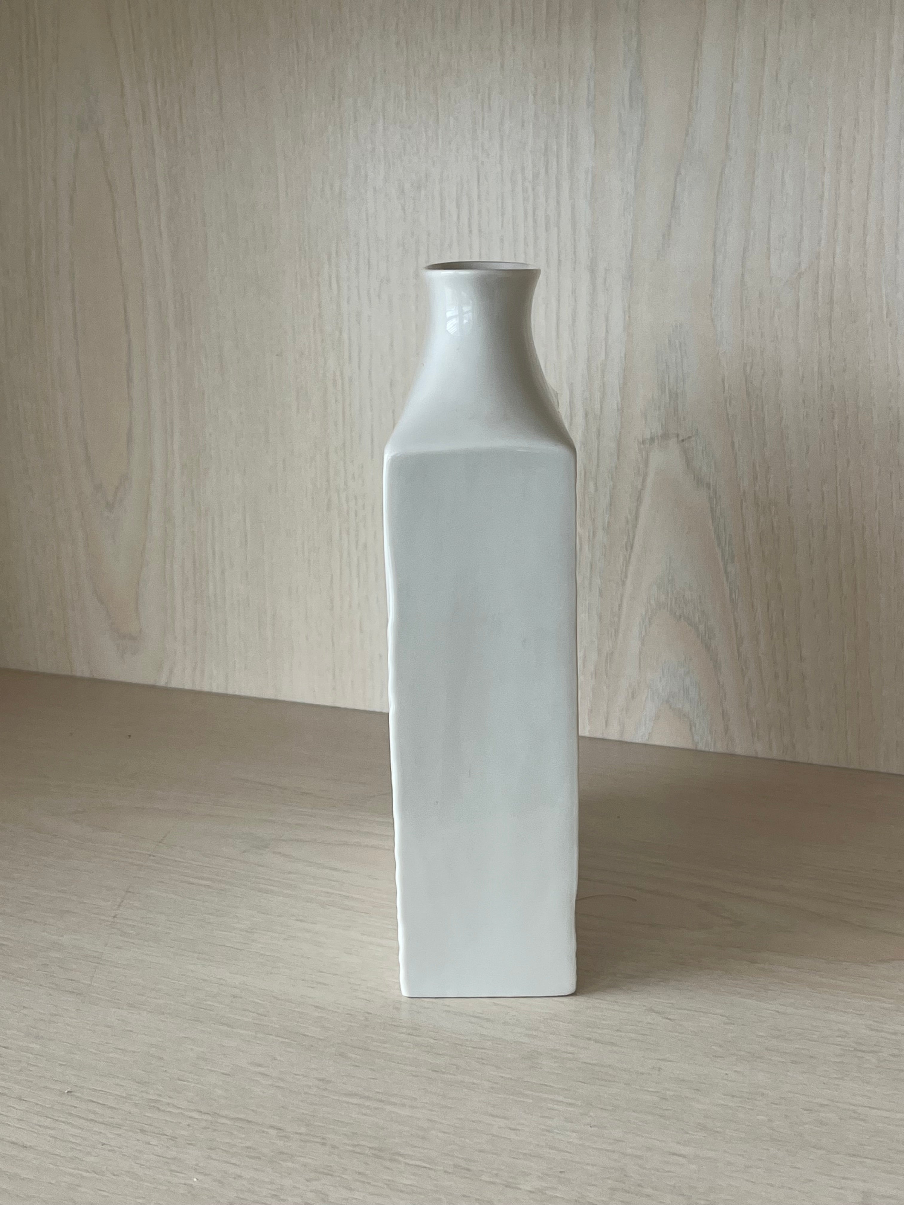 Sgrafo Modern 61/130L Vase | Structure Series | White Porcelain | Very Good