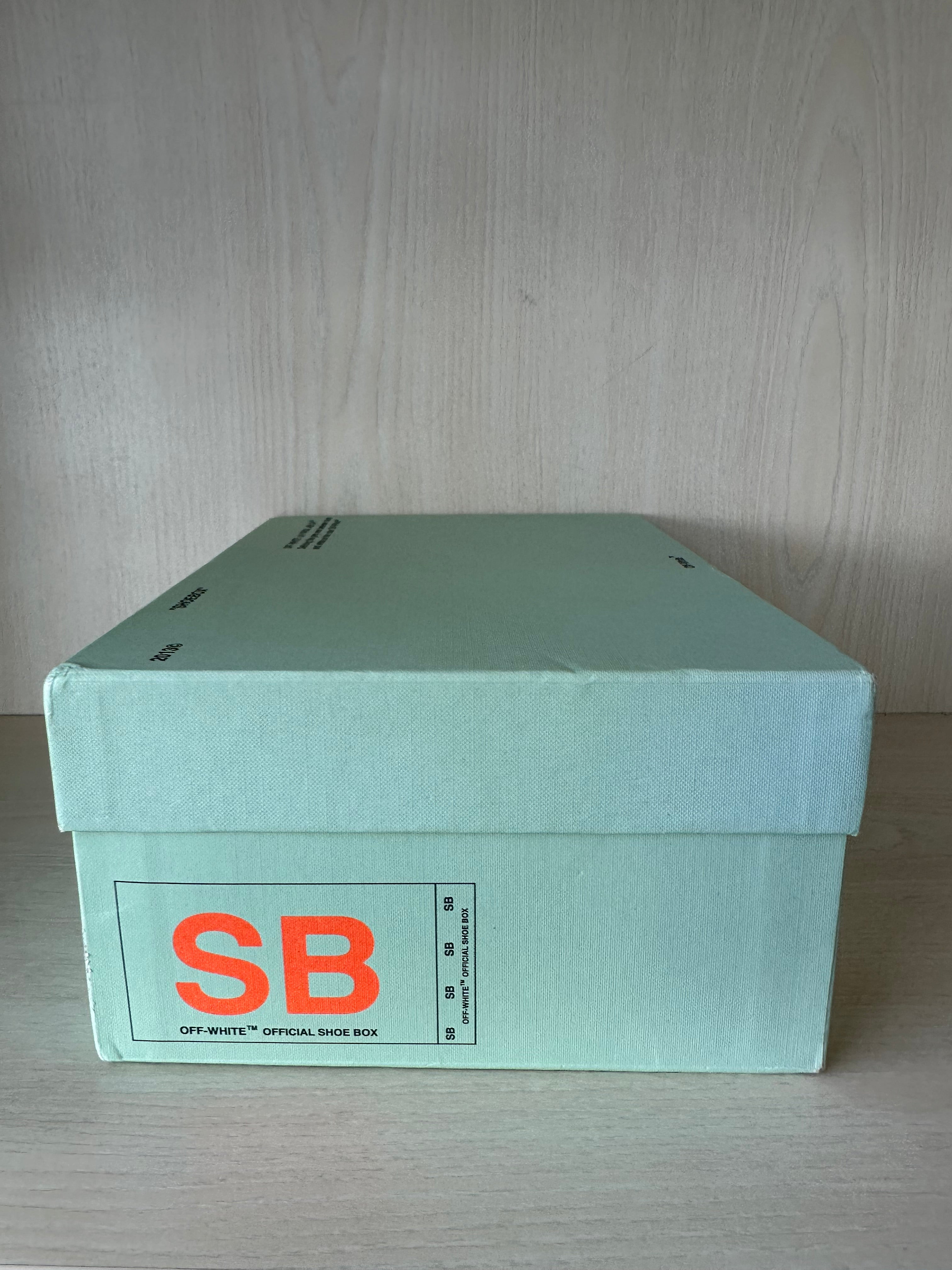 Off-White Arrow Vulcanized Low Multicolor Wildleder Sneaker EU 36, guter Zustand