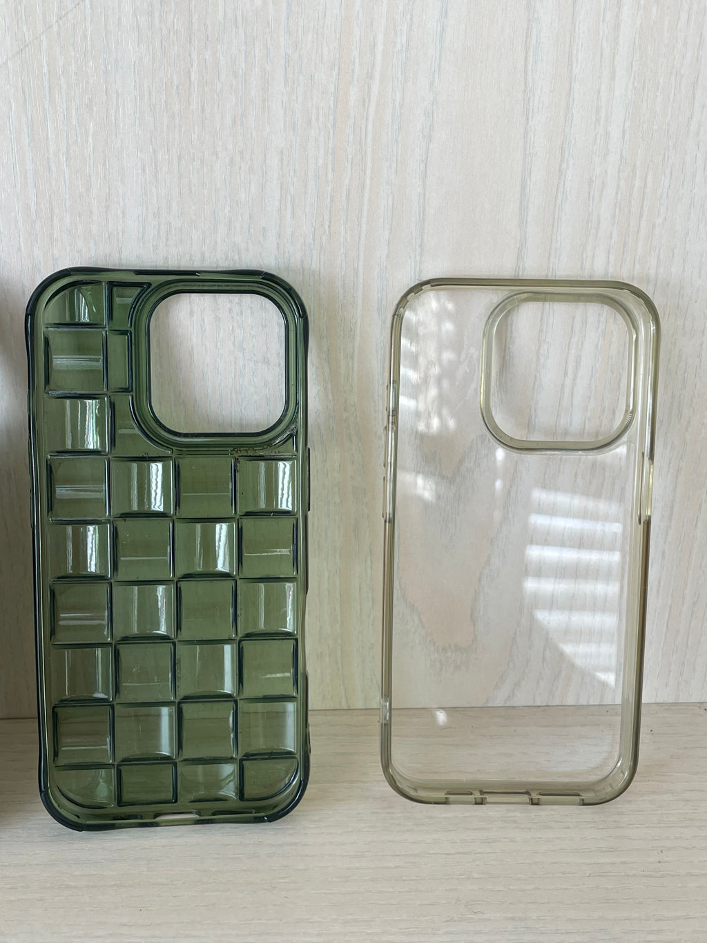 Tewwsdi Checkered Phone Case Set for iPhone 14 Pro, Plastic, Very Good, 4 Pack