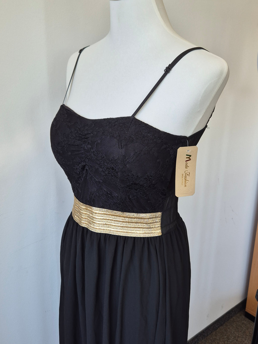 Like New Black & Gold Lace Maxi Dress, Size S, Moda Fashion, NWT