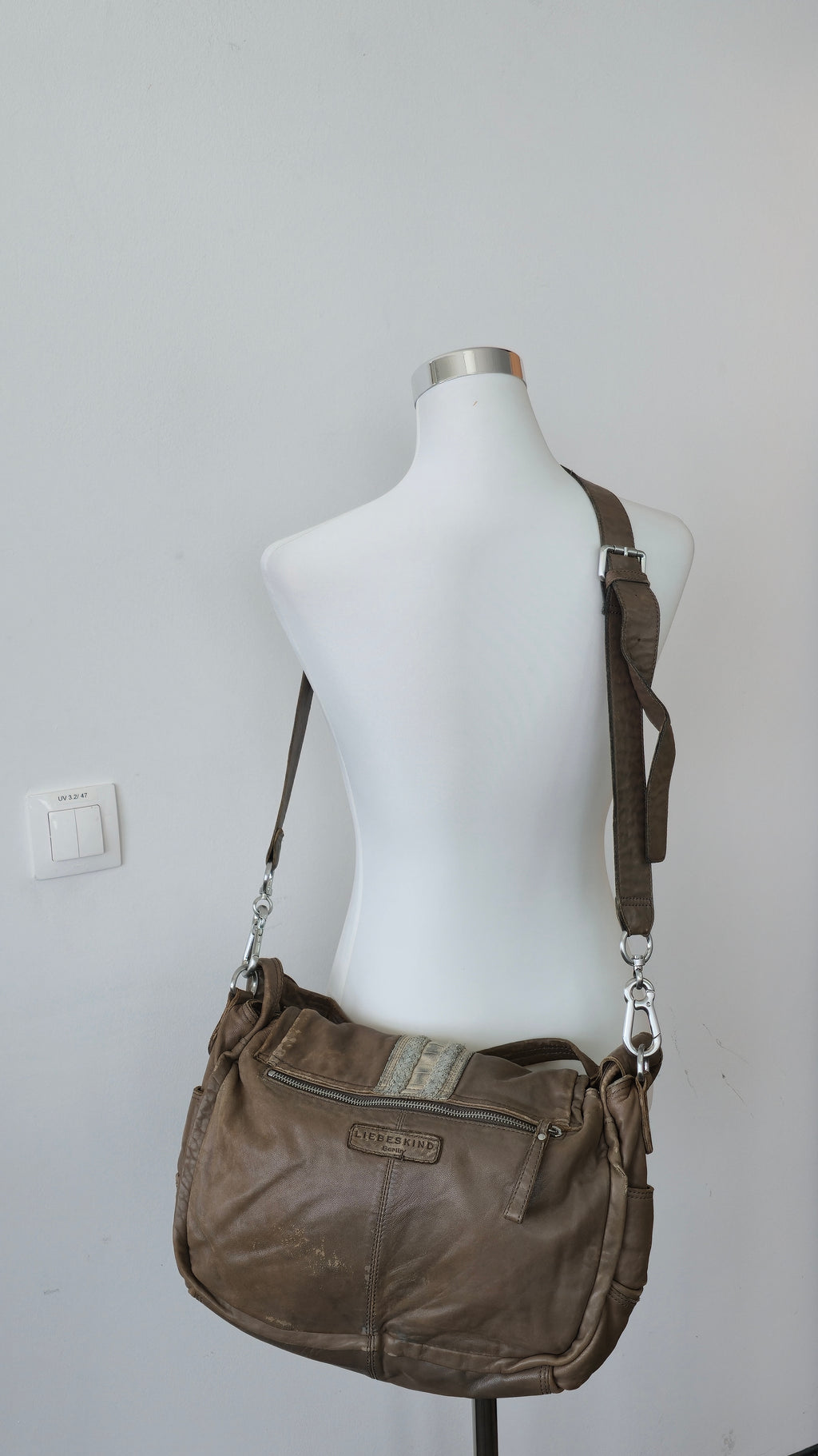 Liebeskind Berlin Vintage Leather Messenger Bag Taupe 40x28x10cm Poor Condition