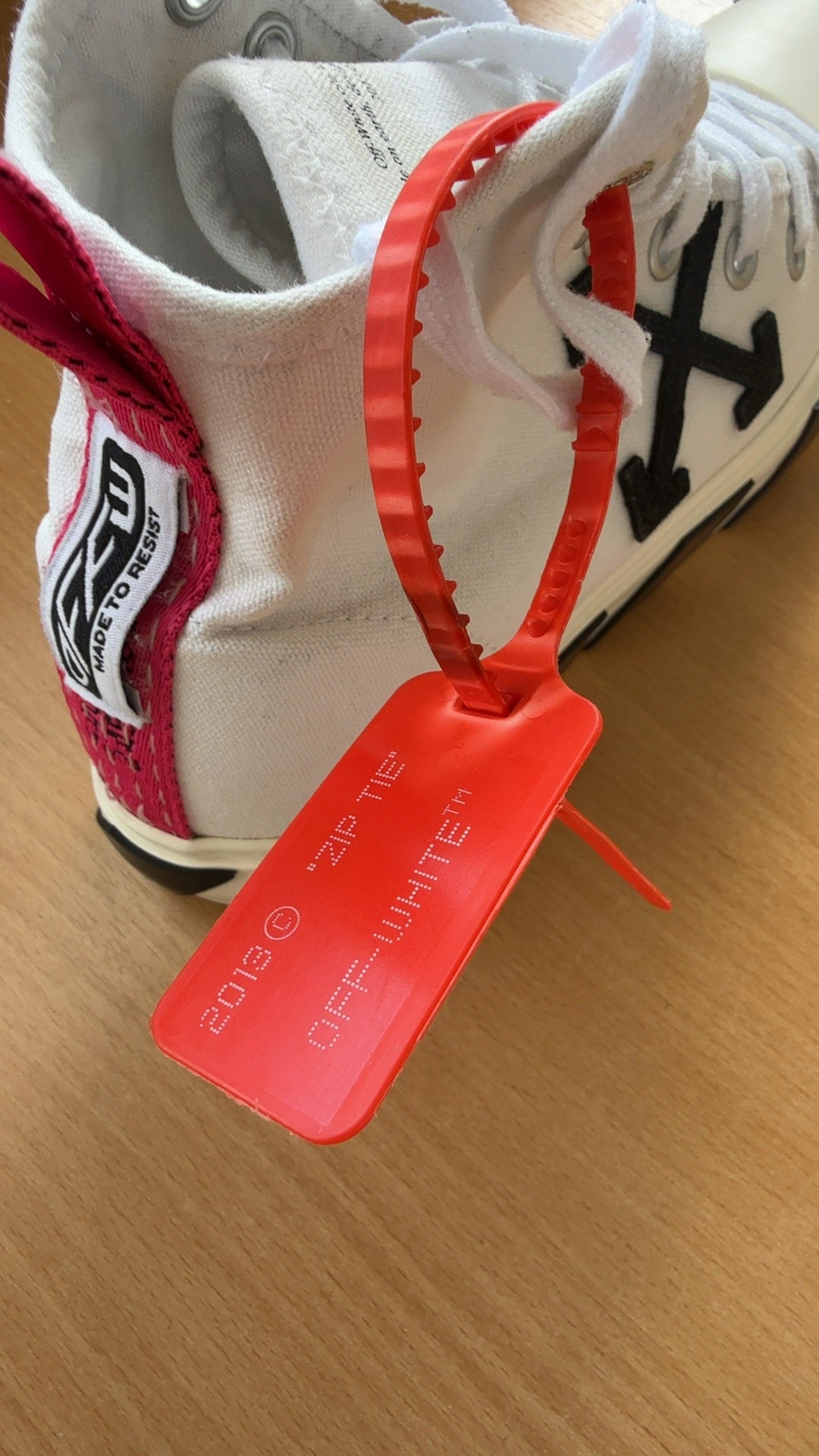 Off-White Vulcanized High-Top Sneakers White Canvas EU 42 Like New