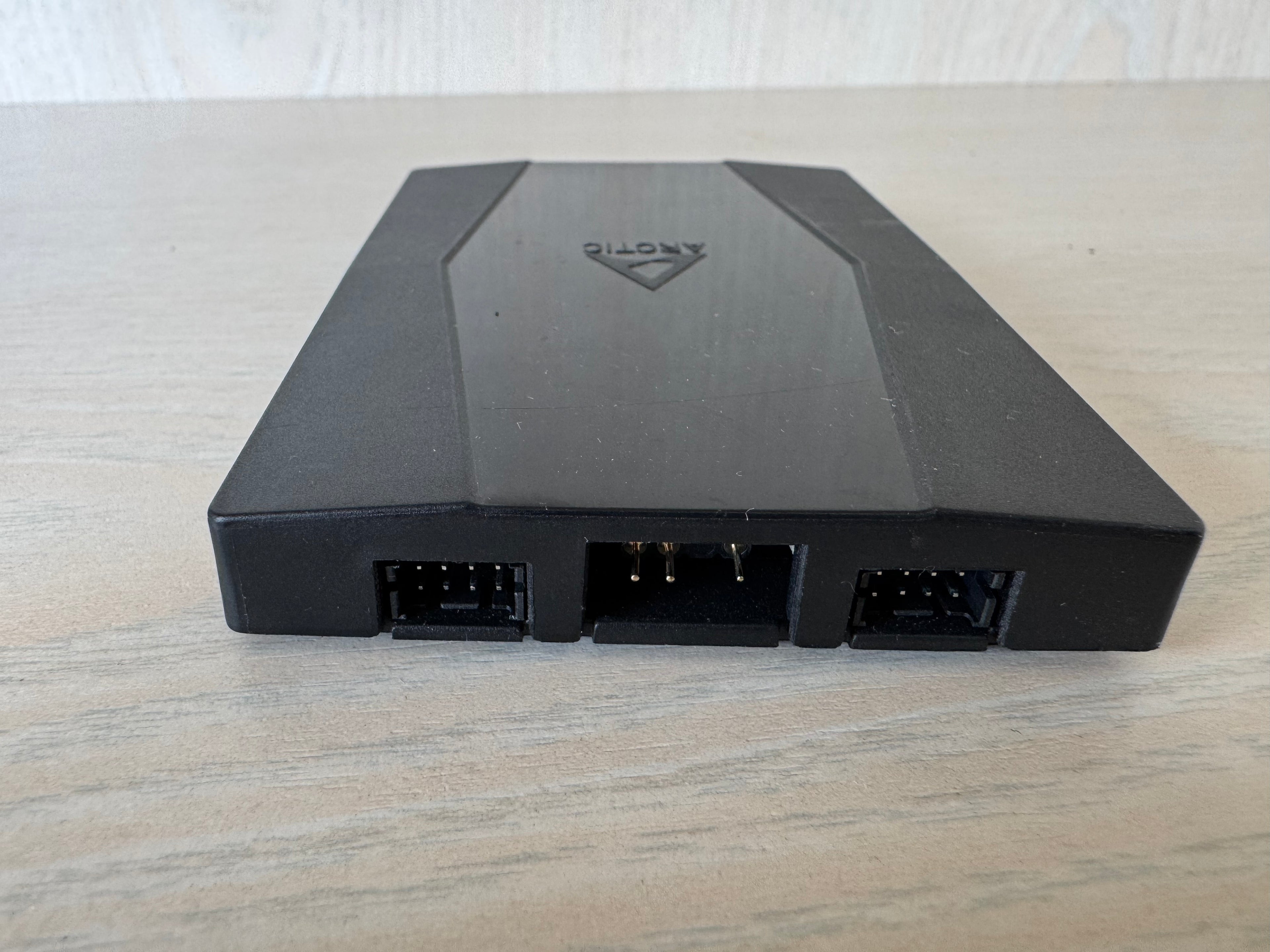 Arctic A-RGB Controller Hub ACO00015, Black, Compact – Used, Good Condition