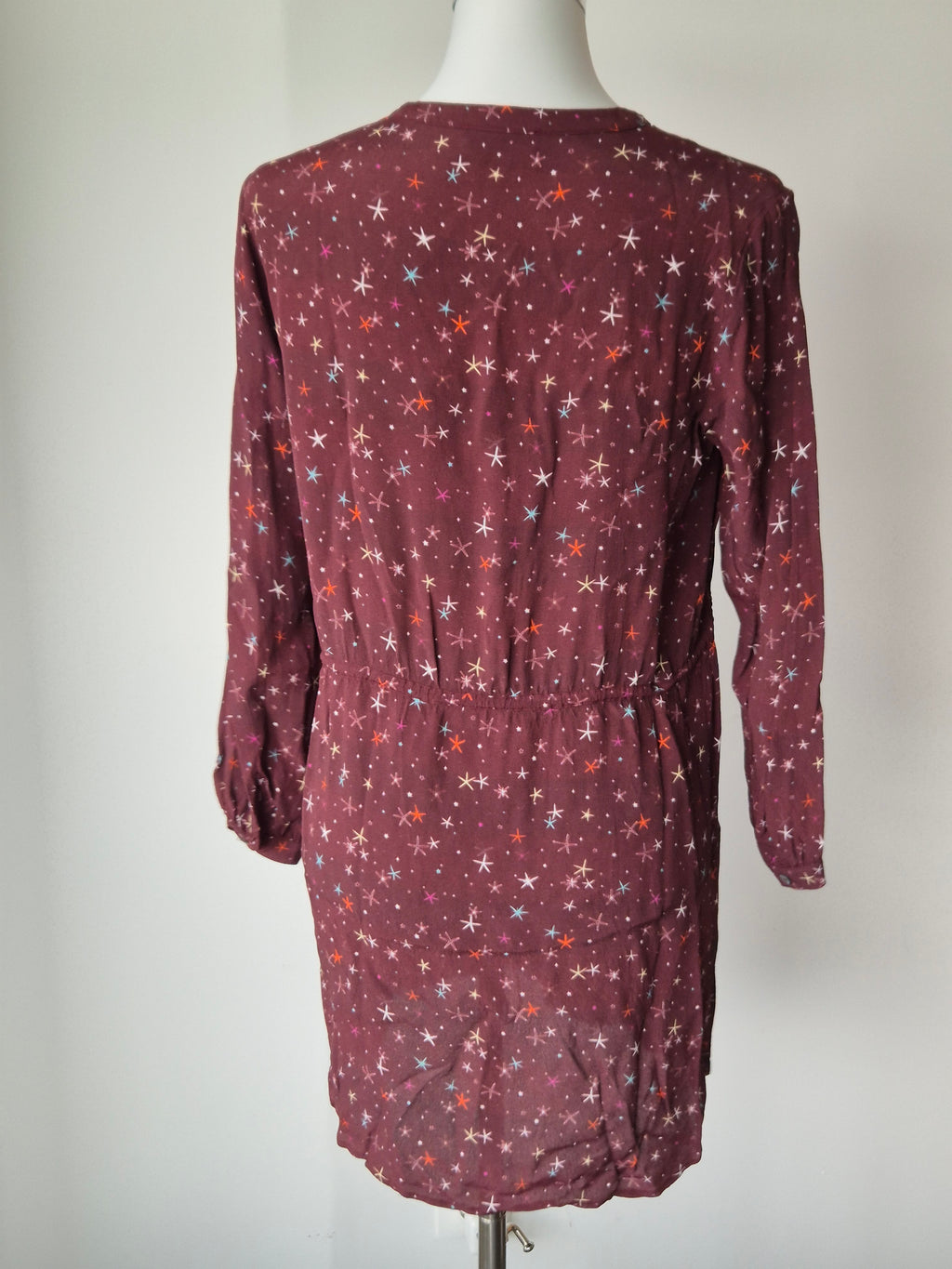 REPEAT Kleid – Sternenmuster, Bordeaux, Größe 36, sehr guter Zustand
