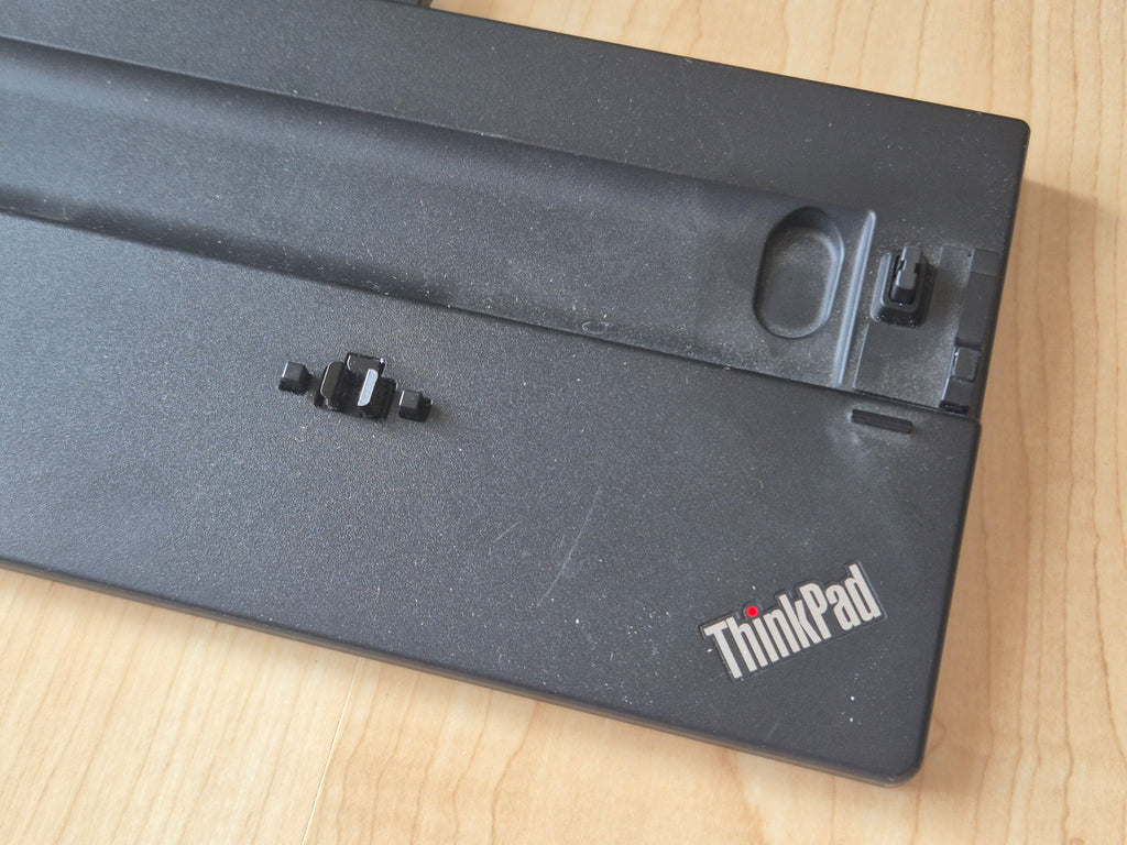 Lenovo ThinkPad Ultra Dock 40AJ + 135W Adapter, Black, Good Condition