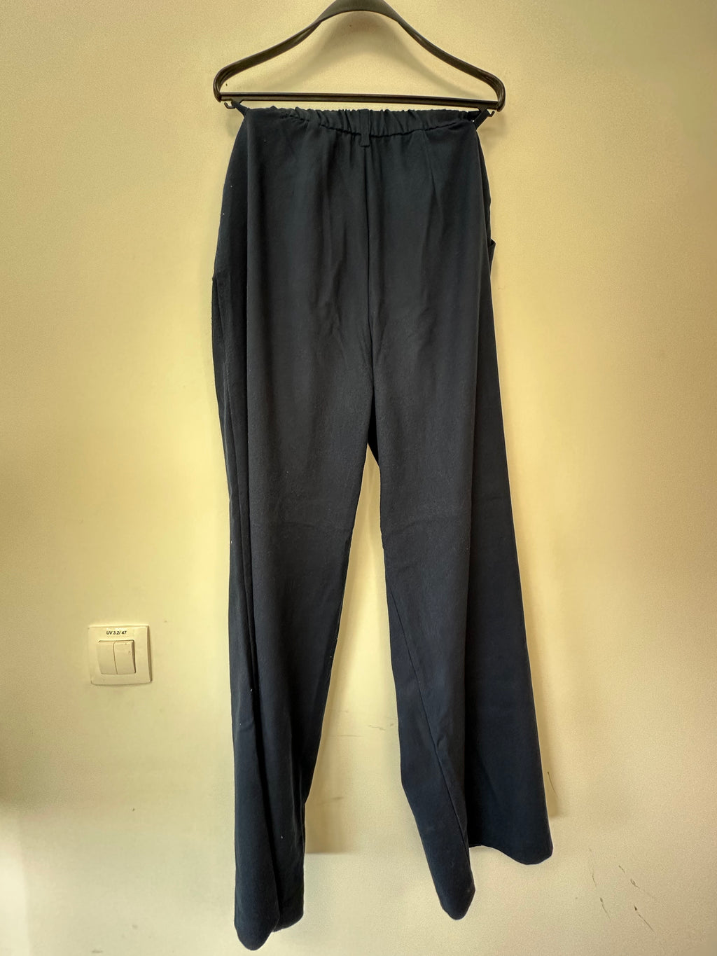 Hollister Ultra High-Rise Wide-Leg Hose XS navy – entspannter Schnitt, guter Zustand