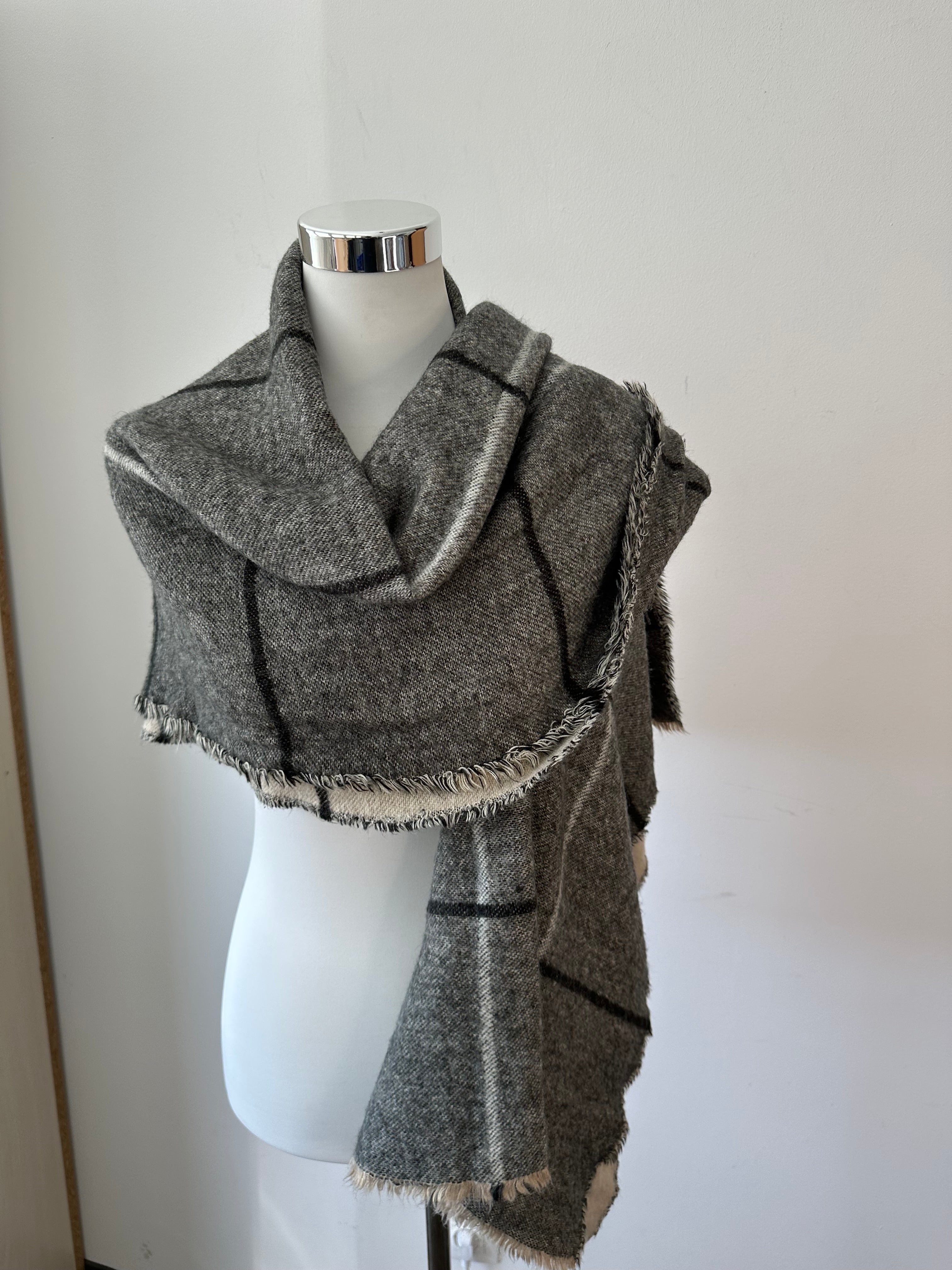Wendeschal – Italian Wool, Grau/Beige, ca. 192×82 cm, Generic, neuwertig