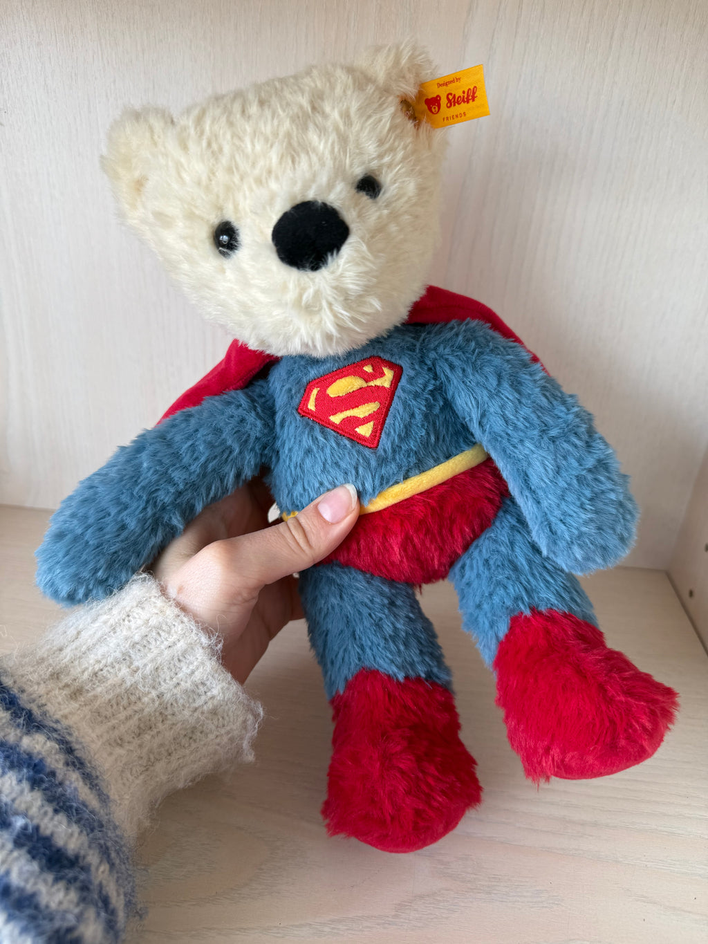 Steiff Soft Cuddly Friends Superman Bär 30cm – wie neu, ohne Box
