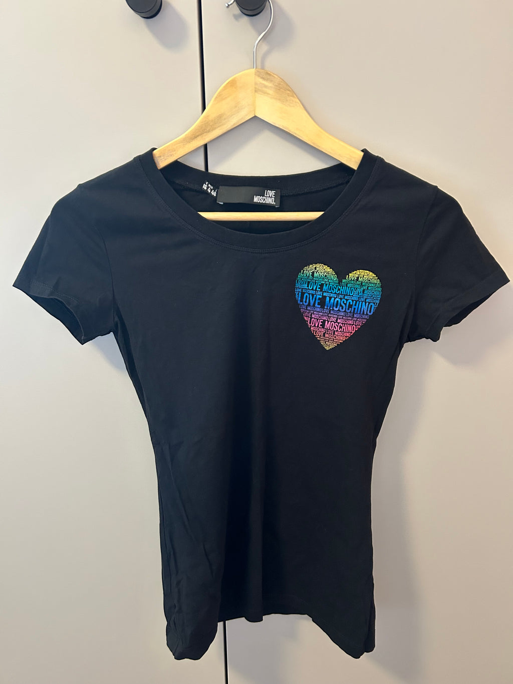 Love Moschino Pride Heart Tee | S (EU 48) | Schwarz Baumwolle | Sehr guter Zustand