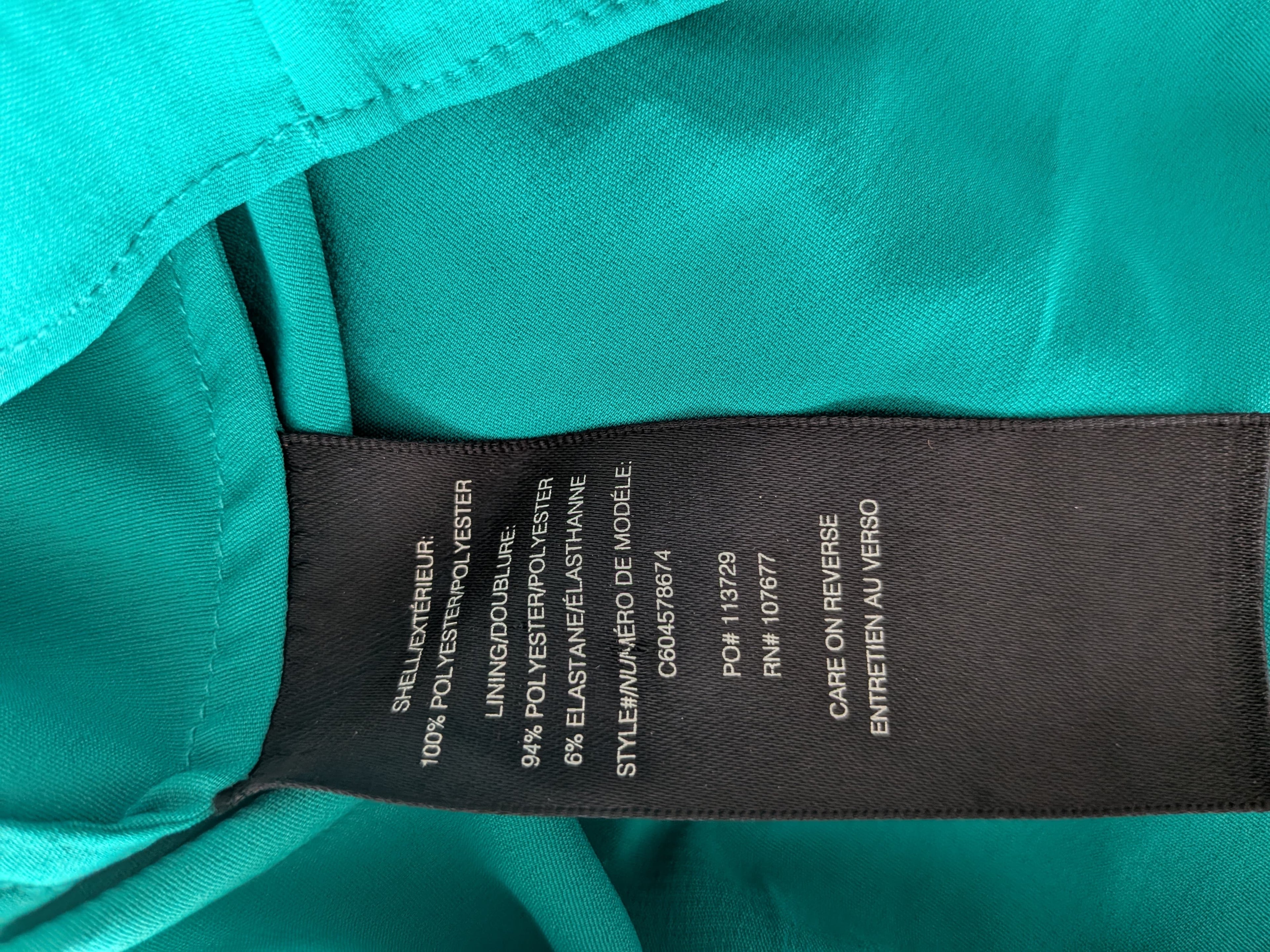 Alice + Olivia Sunniva Faltenkleid – Smaragdgrün, Midilänge, Guter Zustand