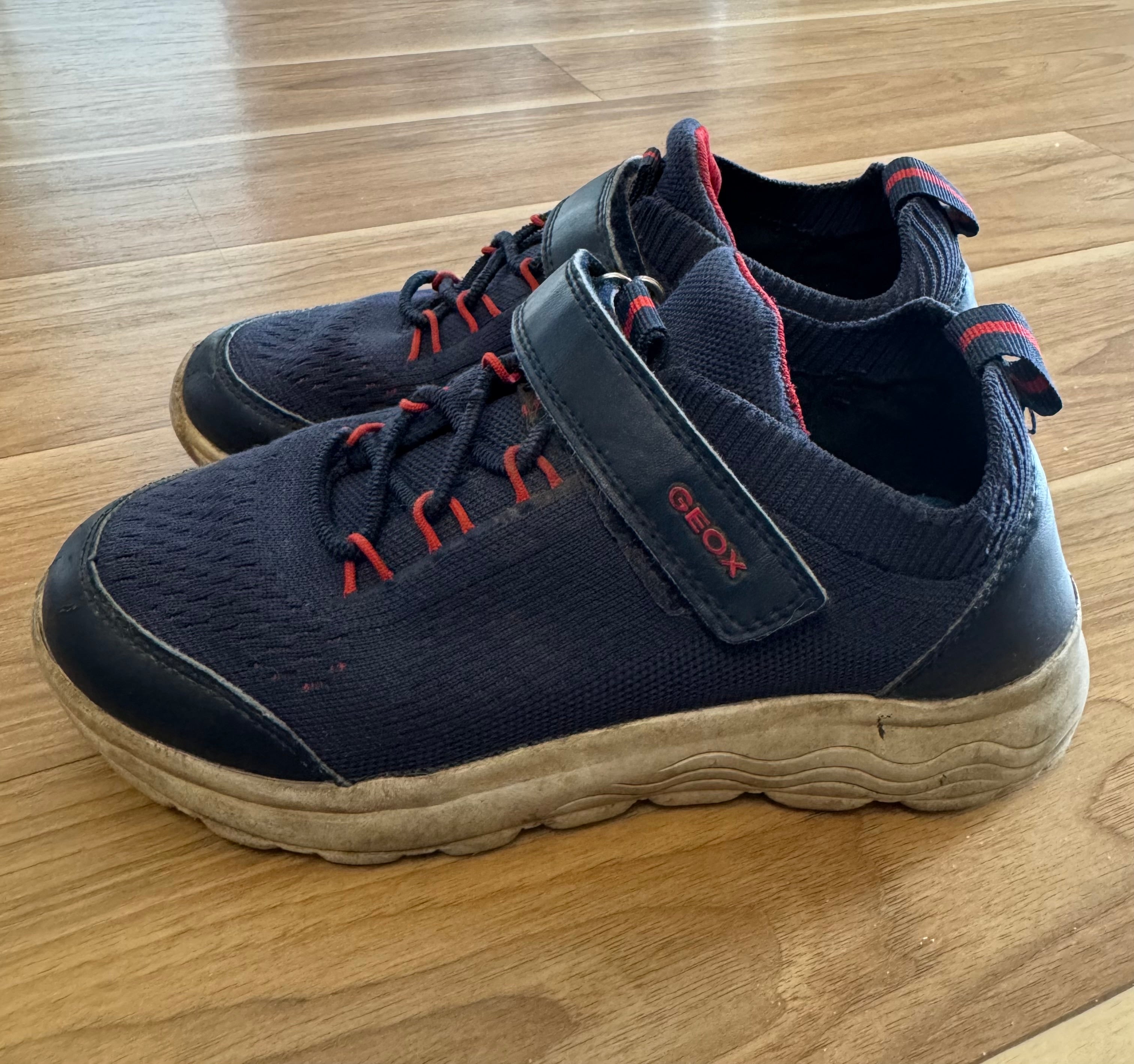 Geox Junior Spherica Sneaker EU 35 Navy – guter Zustand