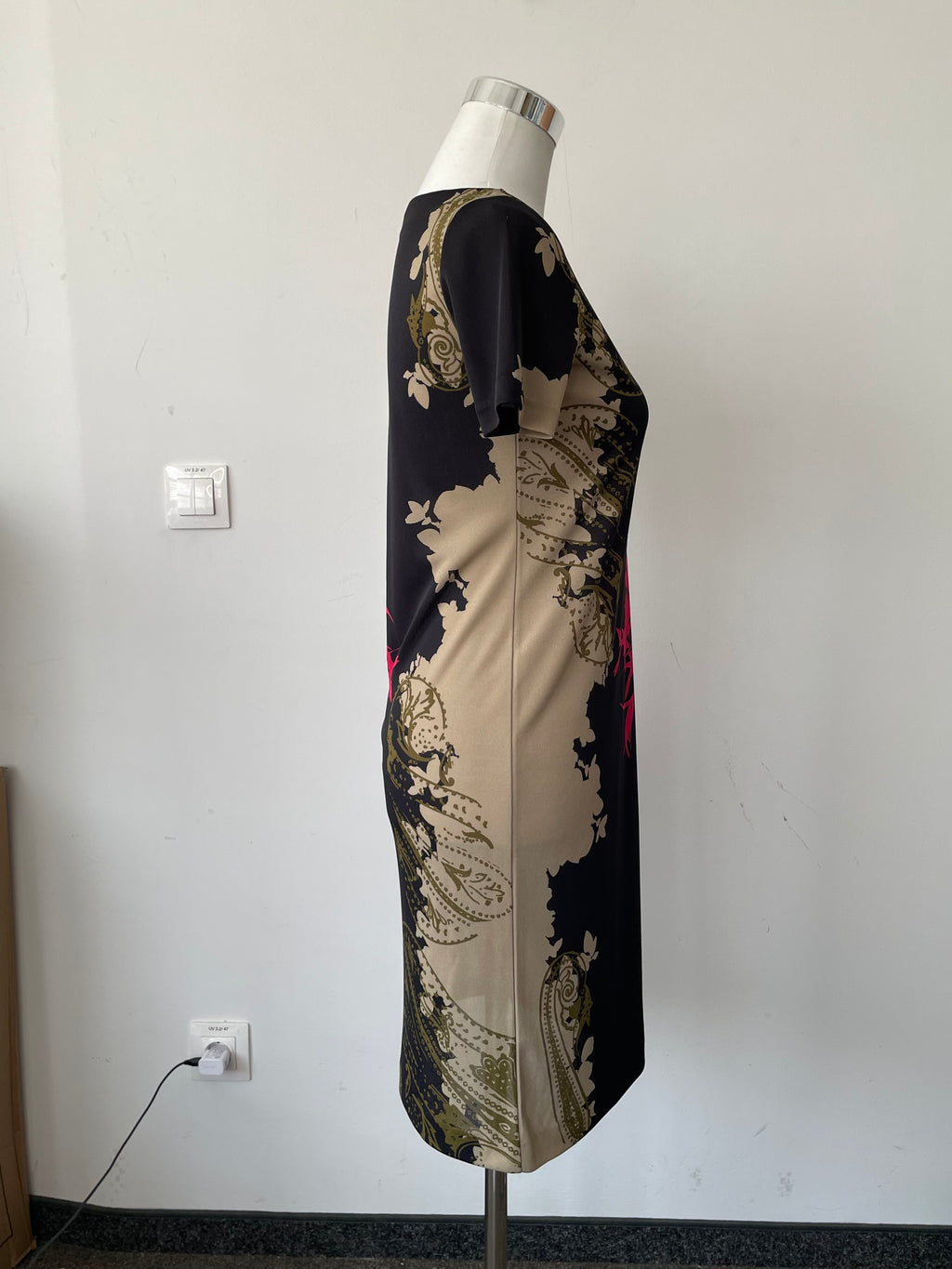 Etro Milano Kleid Kurzarm IT 40 Mehrfarbig Polyester Sehr Gut