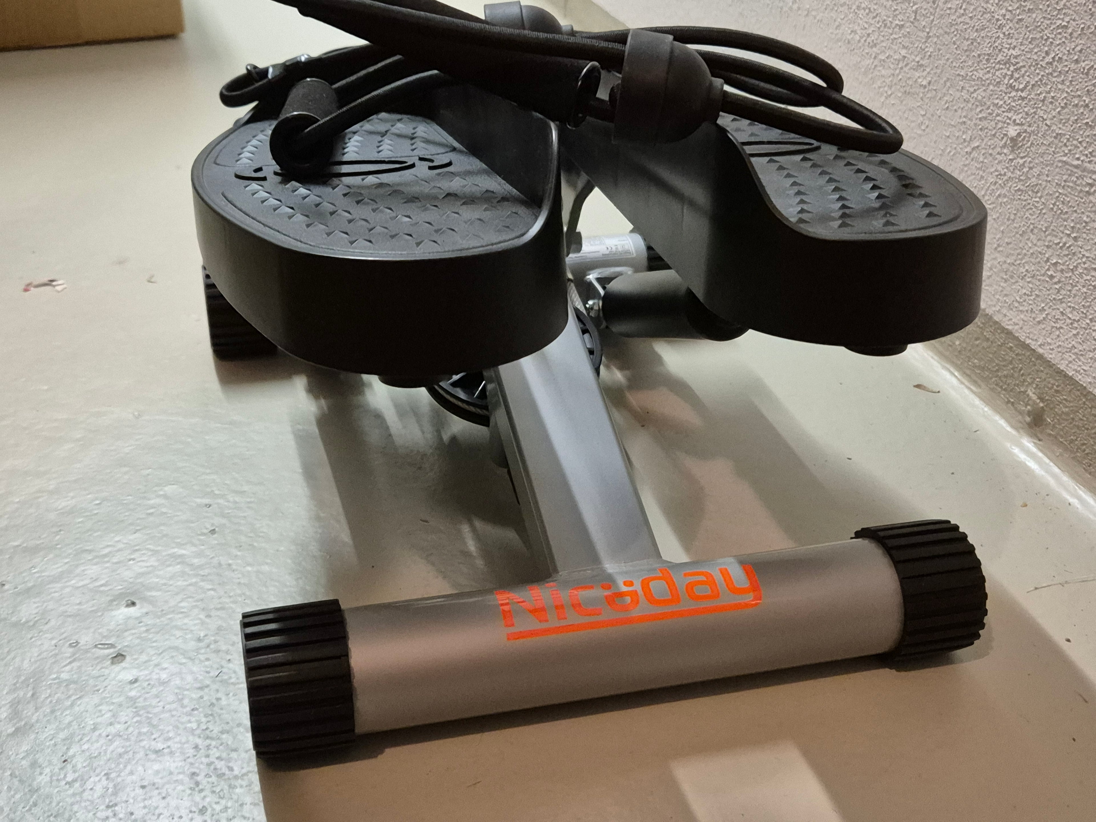 Niceday Mini Stepper 6201NL, Black/Silver, Compact, Resistance Bands, Very Good