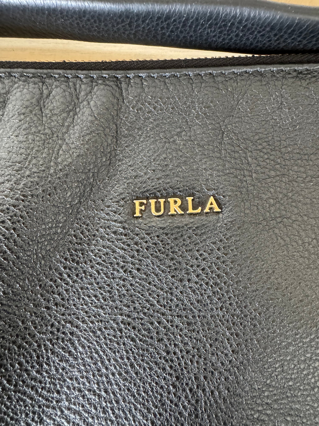 Furla Raffaella Leder Hobo Bag – Schwarz, Medium, sehr guter Zustand
