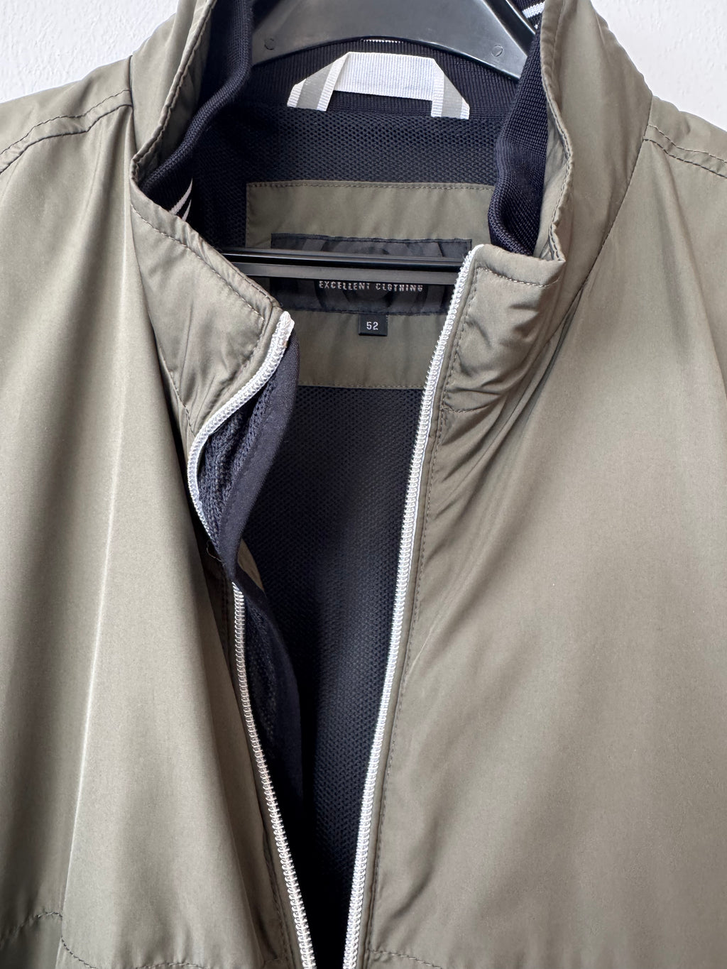 Tailor & Son Bomber Jacket London Olive Green Size 52 (L) – Good Condition