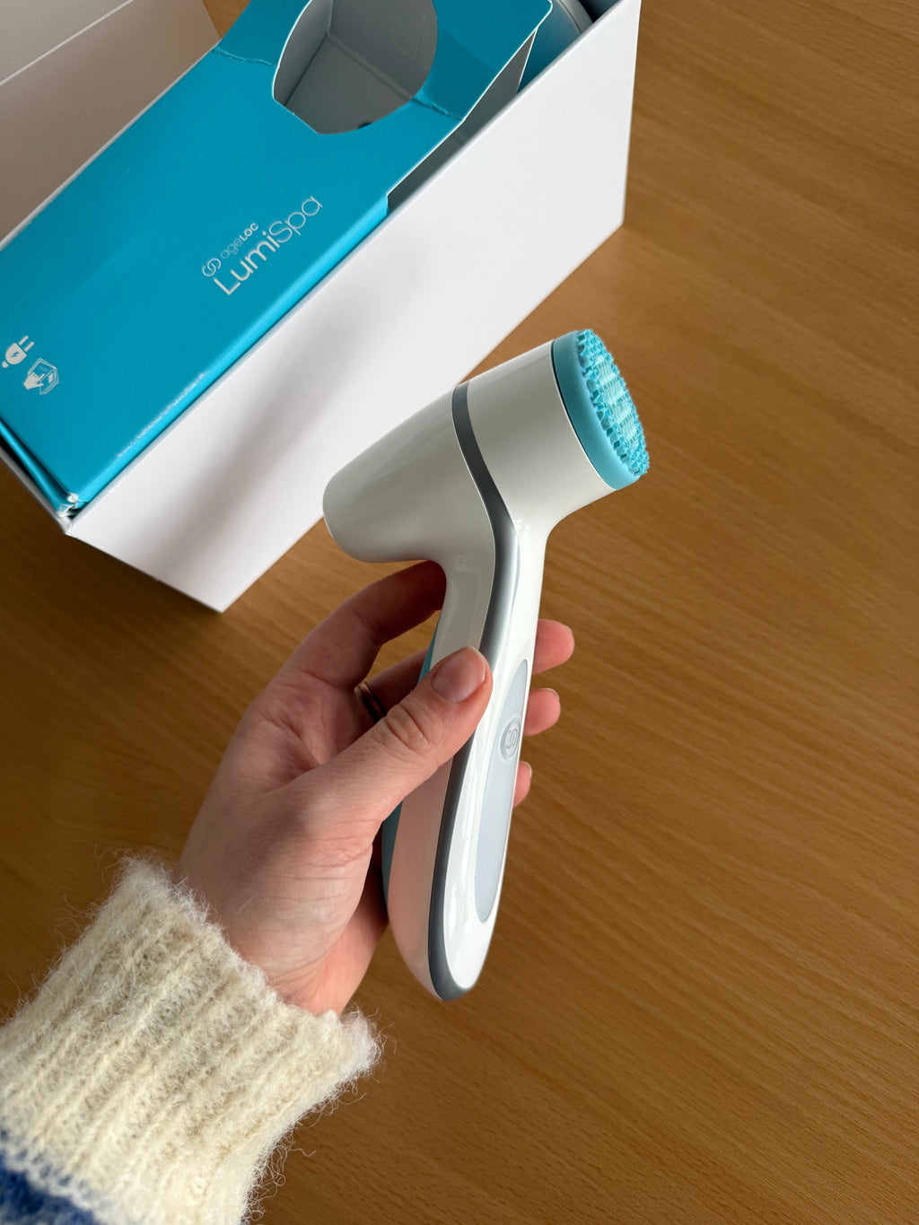 Nu Skin ageLOC LumiSpa Facial Cleansing Device White/Blue, Good Condition