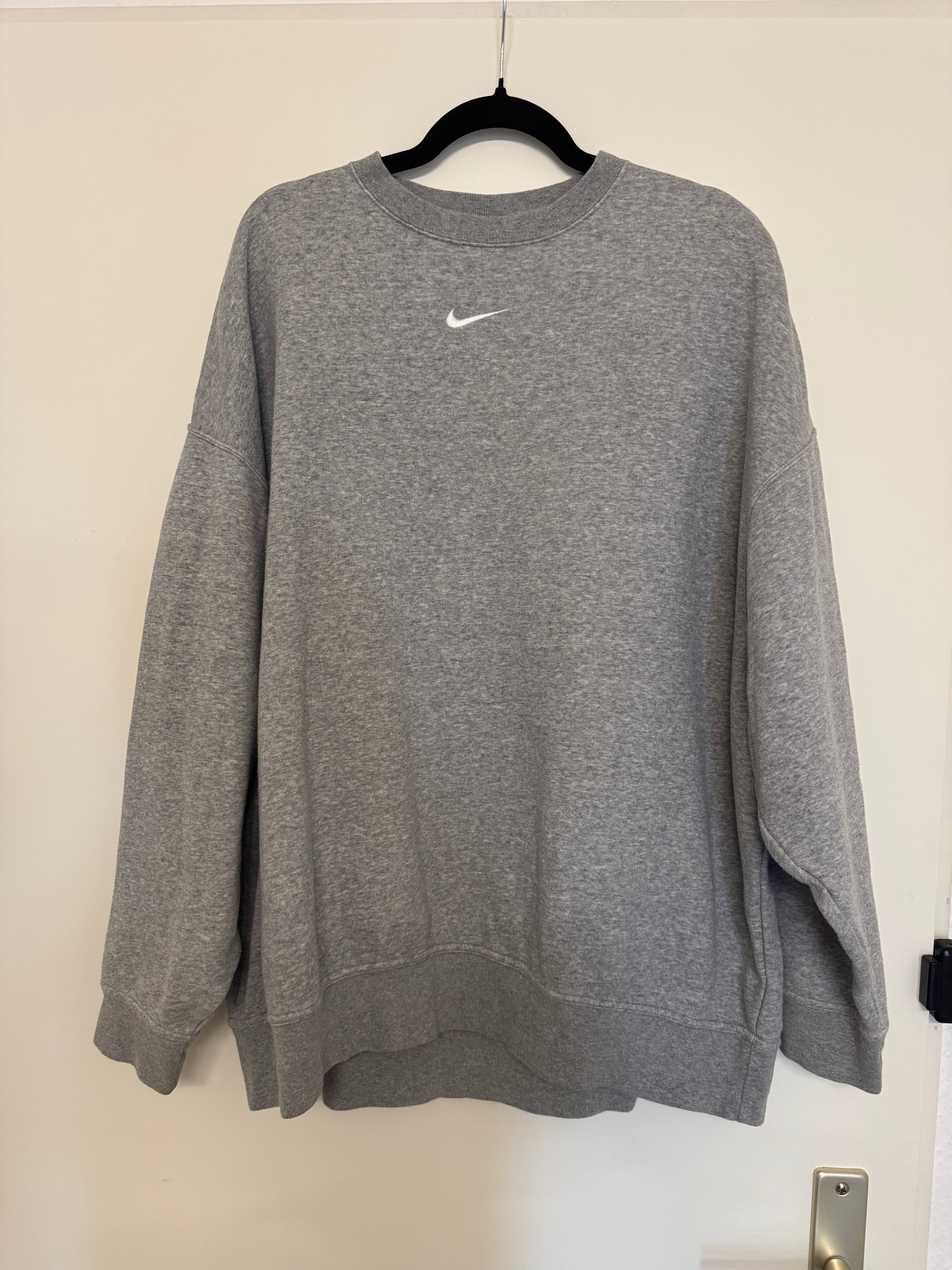 Nike Sportswear Phoenix Fleece Crewneck – Heather Gray, Größe S, Guter Zustand