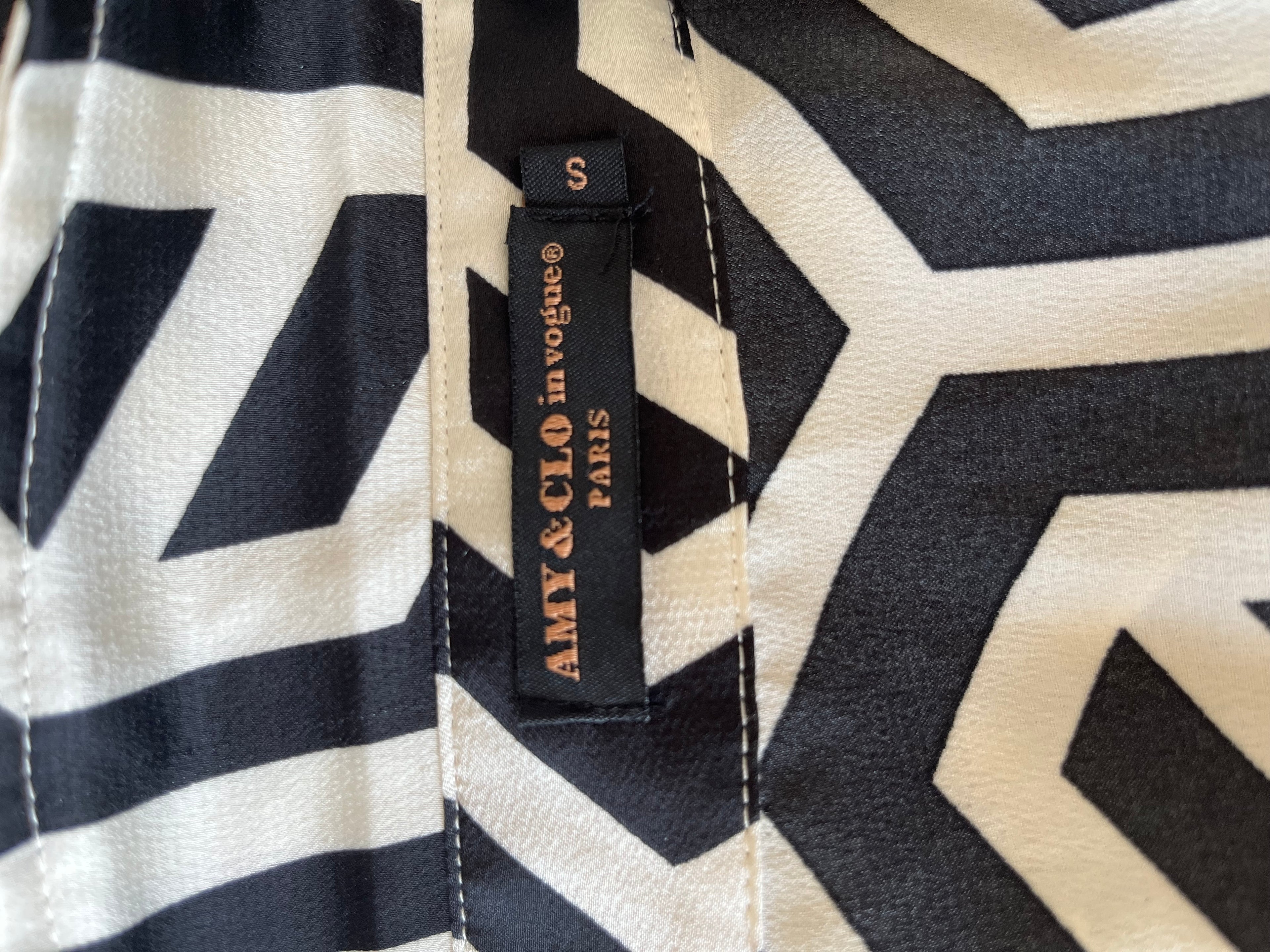 AMY & CLO geometric midi dress S – black/white, like new