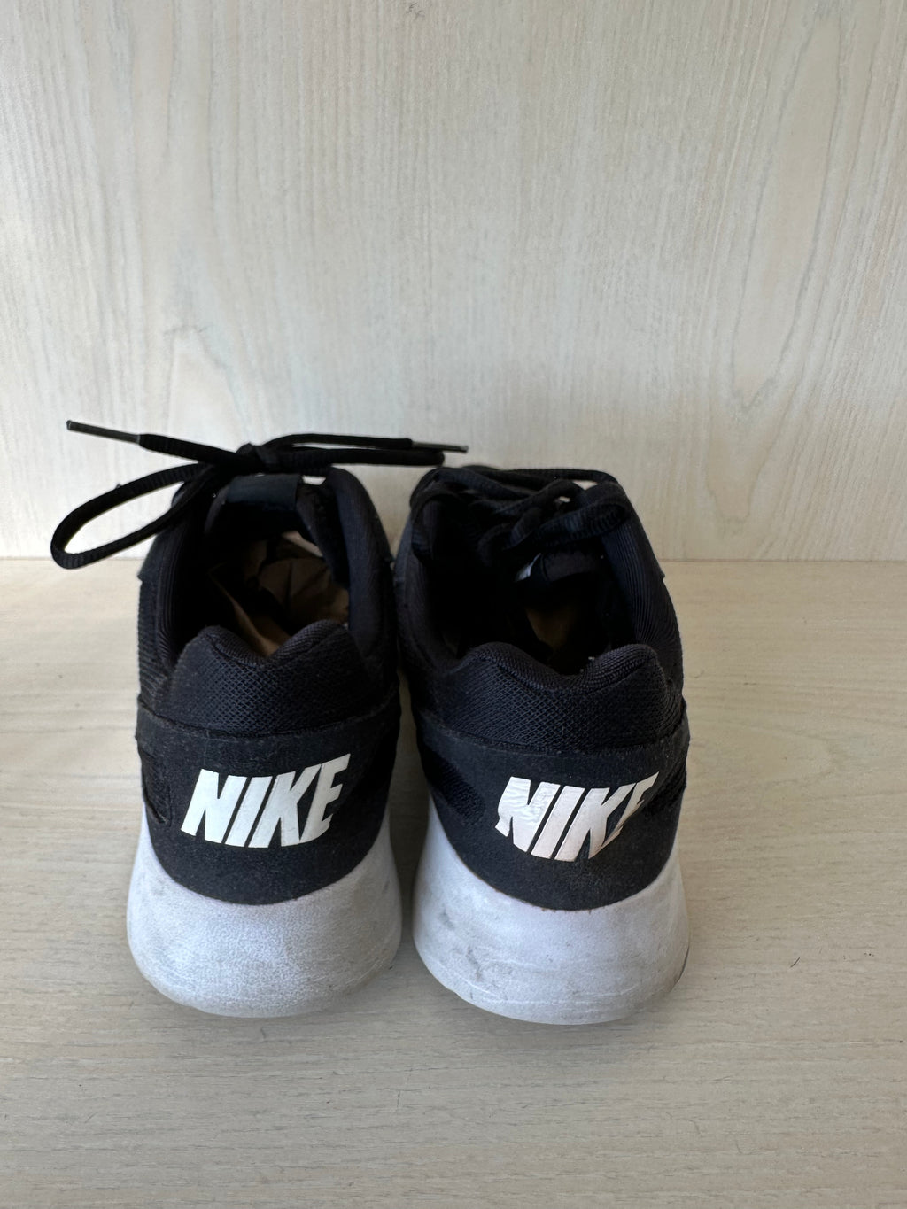 Nike Kaishi Sneaker Schwarz/Weiß Größe 39 – Leichter Alltagsschuh, gebraucht