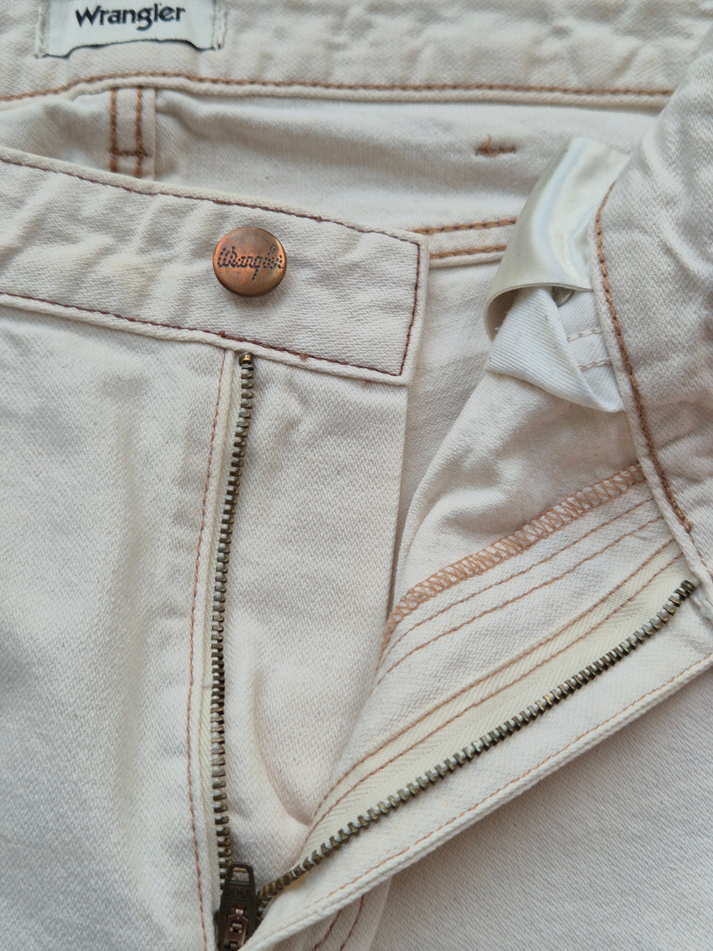 Wrangler Retro High-Rise Straight Jeans W29 L32 – Weiß, guter Zustand