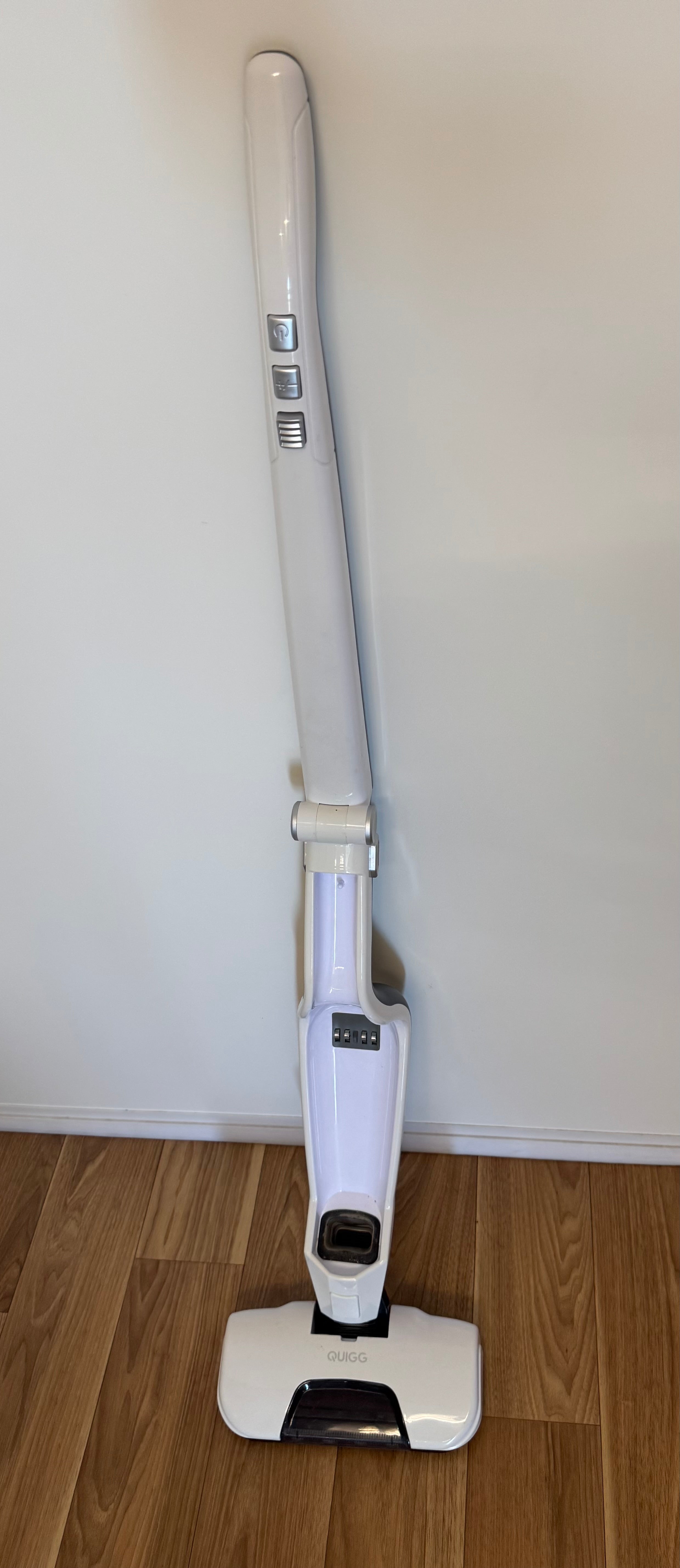 Quigg Cordless 2-in-1 Stick & Hand Vacuum, White, Good Condition