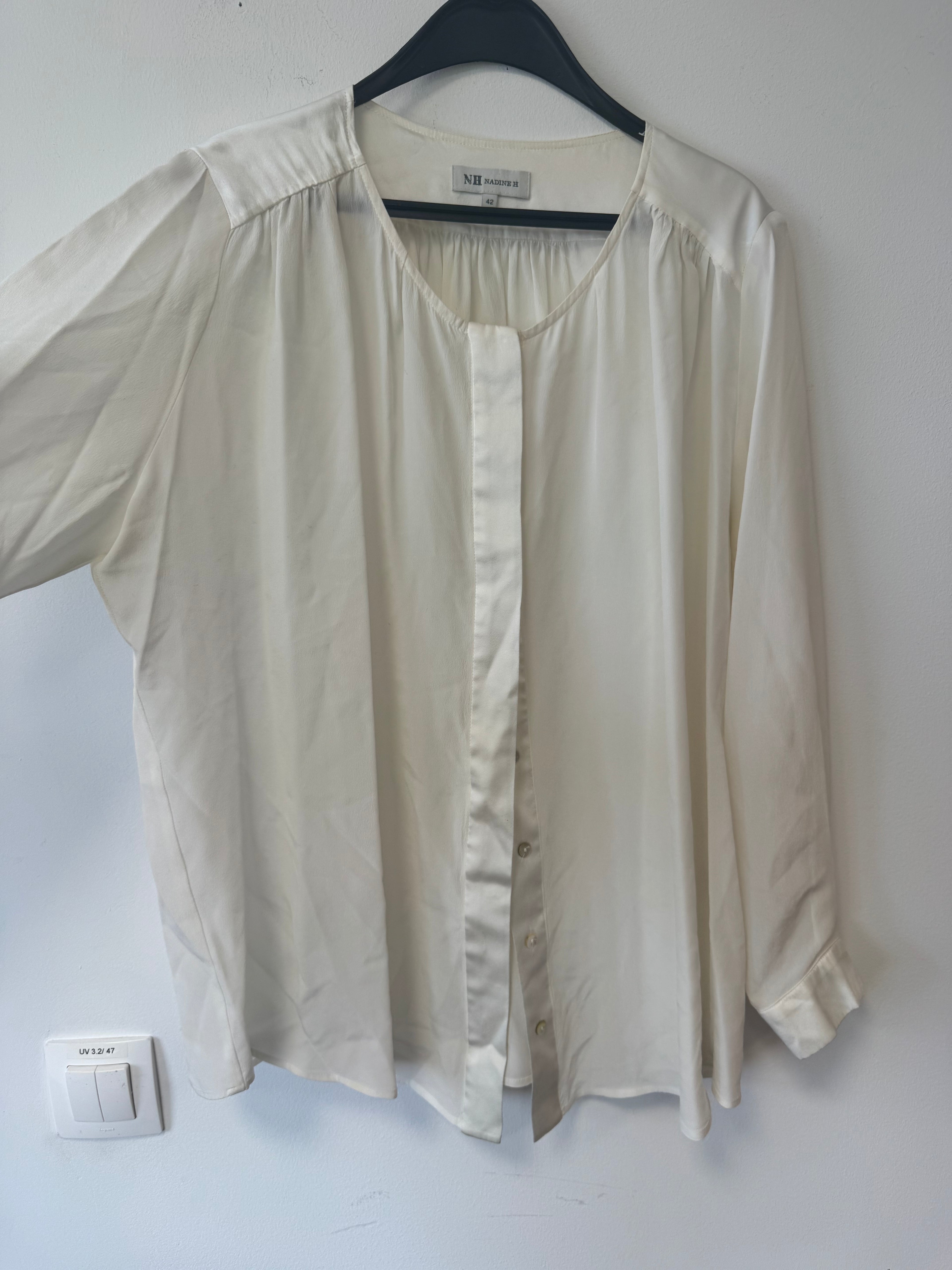 100% Seidenbluse von Nadine H, Größe 42/L, Off-White, guter Zustand