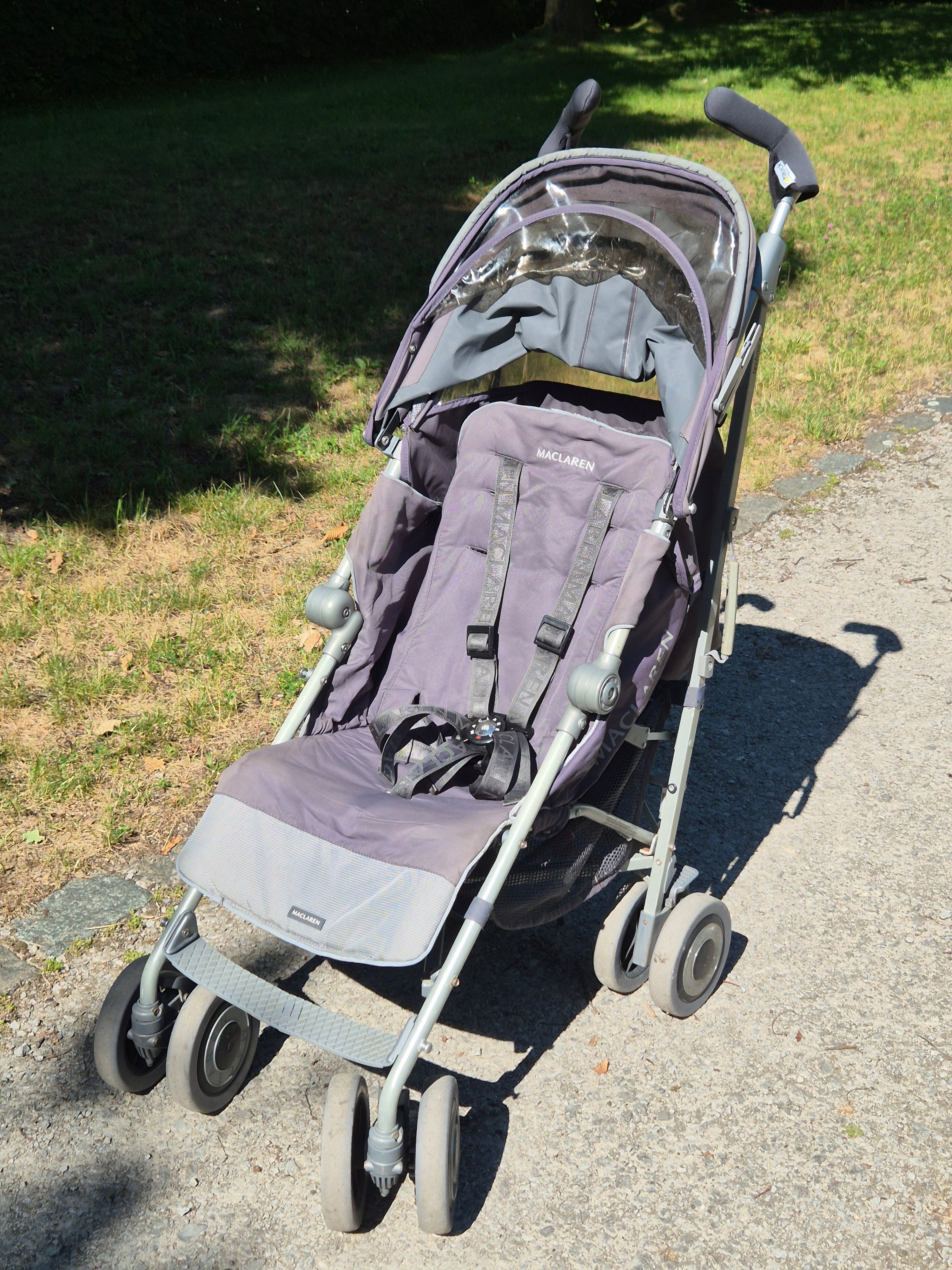 Maclaren Techno XT Buggy Charcoal Grau mit Regenschutz, gebraucht