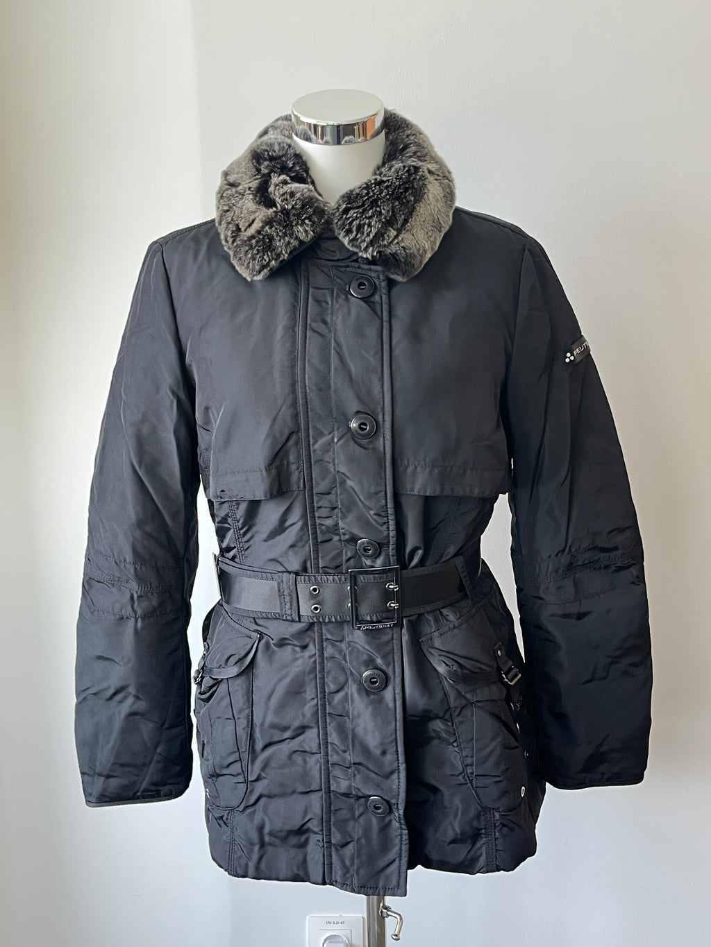 Peuterey Winter Jacket Black 48 Belt Faux Fur Collar Like New 722PTY02
